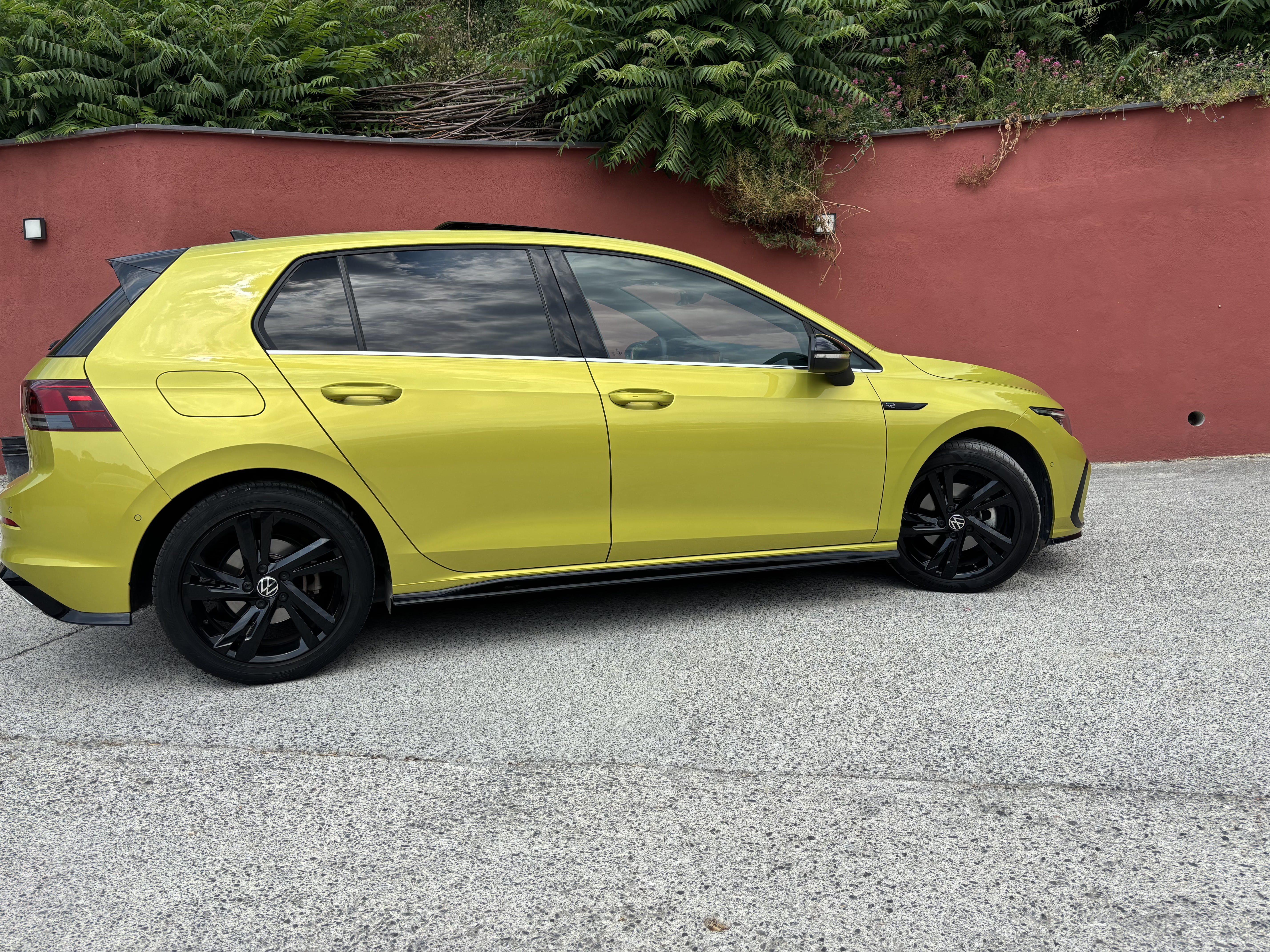 Volkswagen Golf with Apple CarPlay