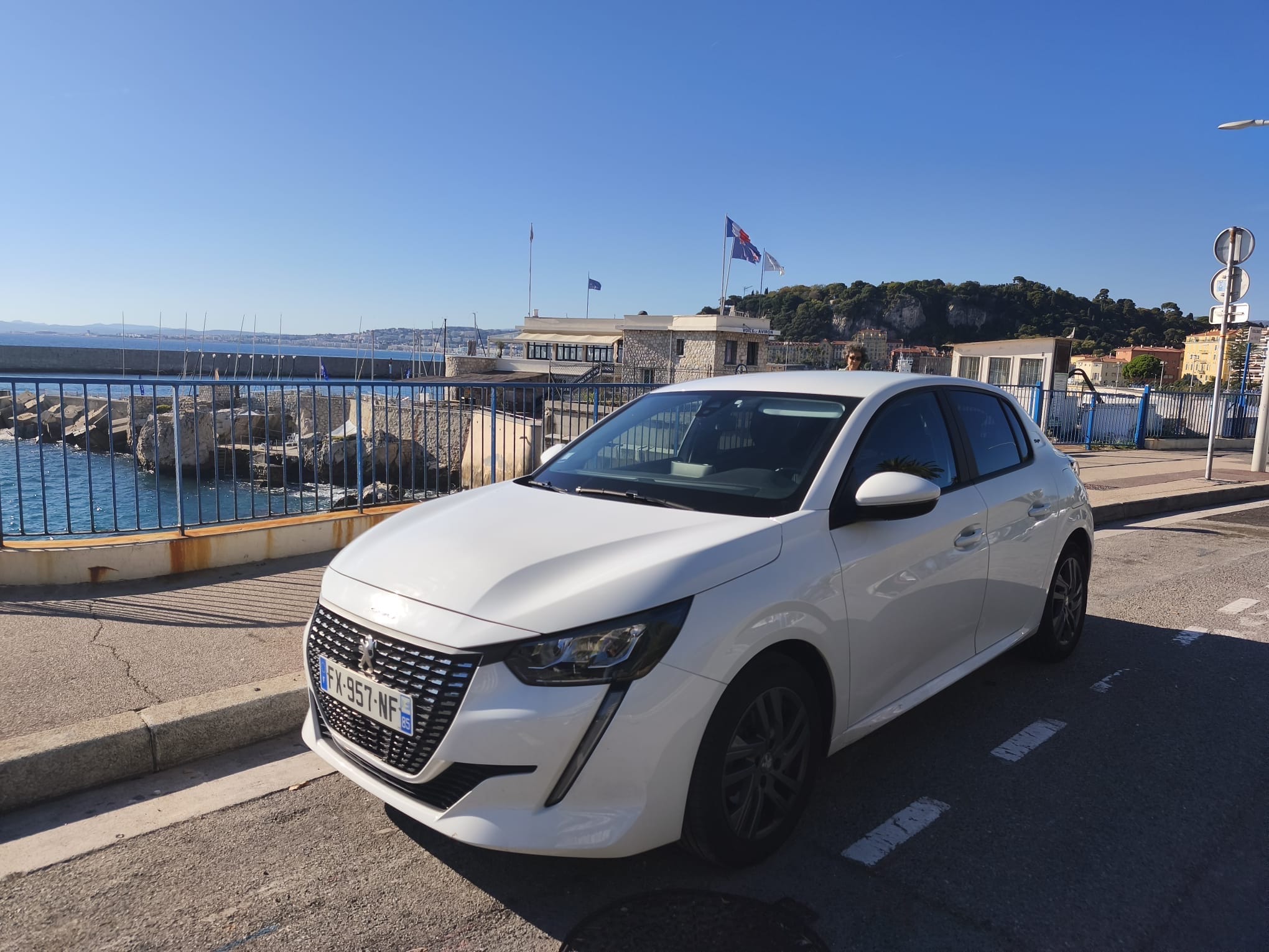 Peugeot 208, 2021, Essence 98