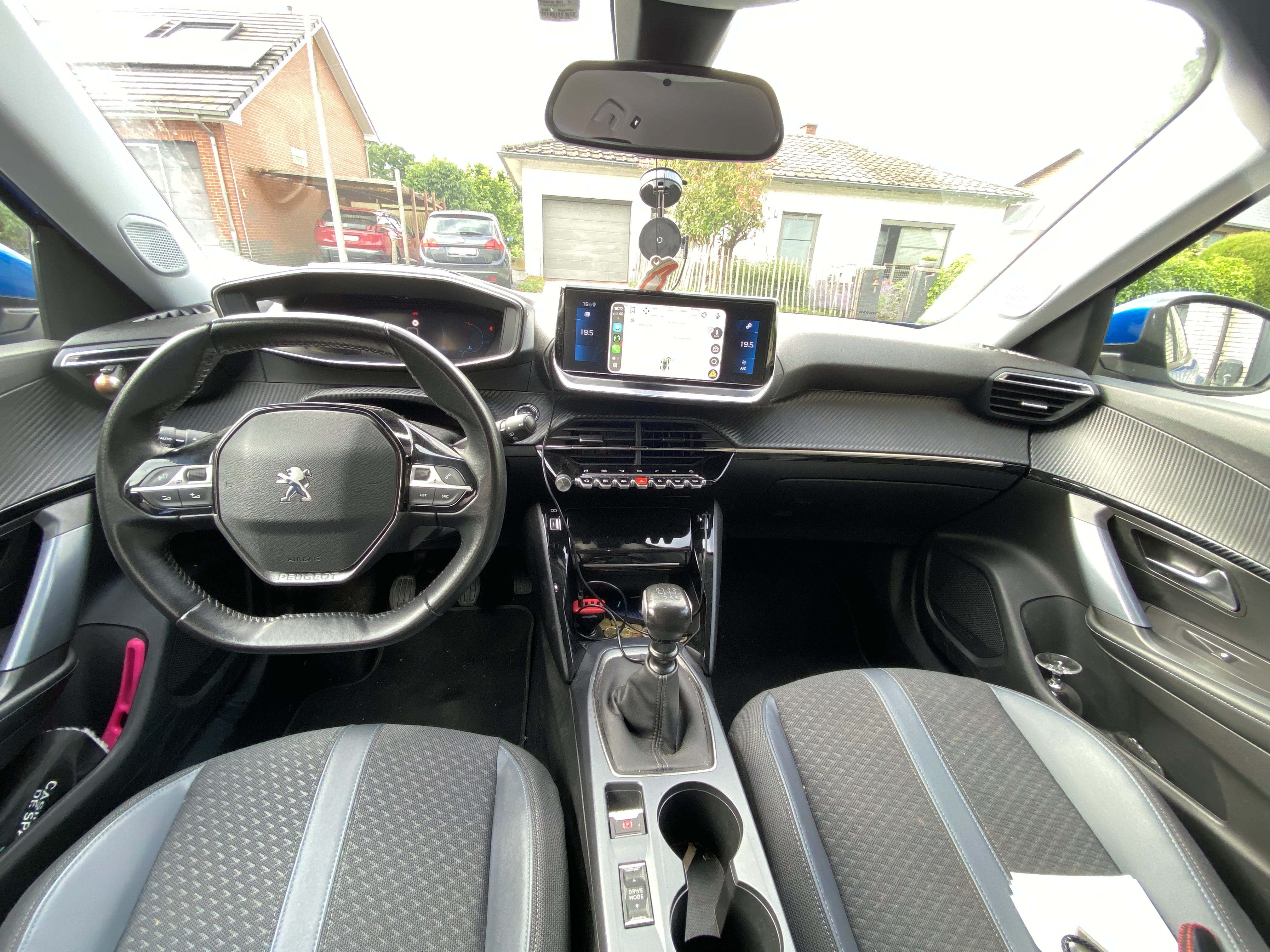 Peugeot 2008 met GPS