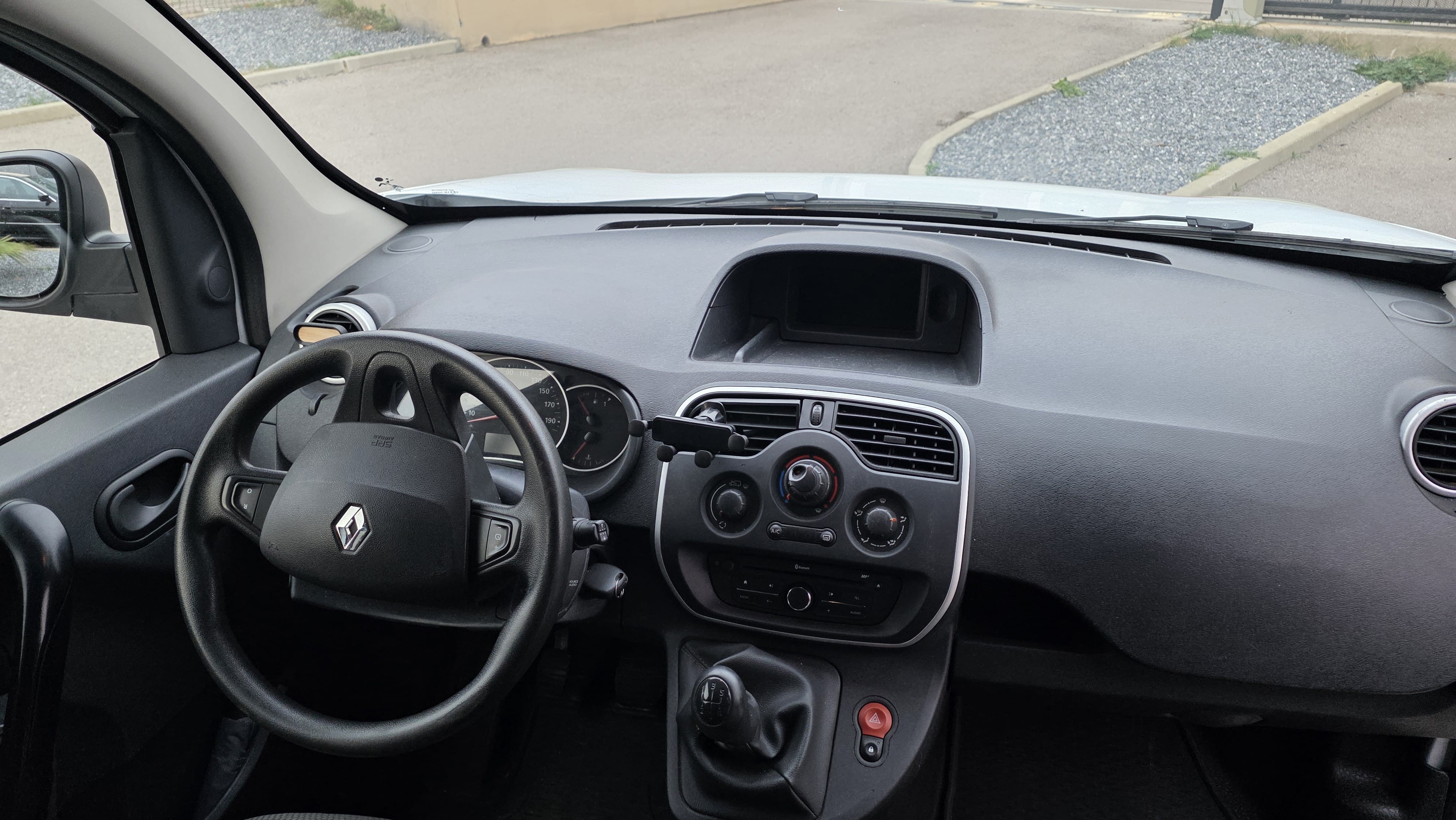 Renault Kangoo Express with Cruise control