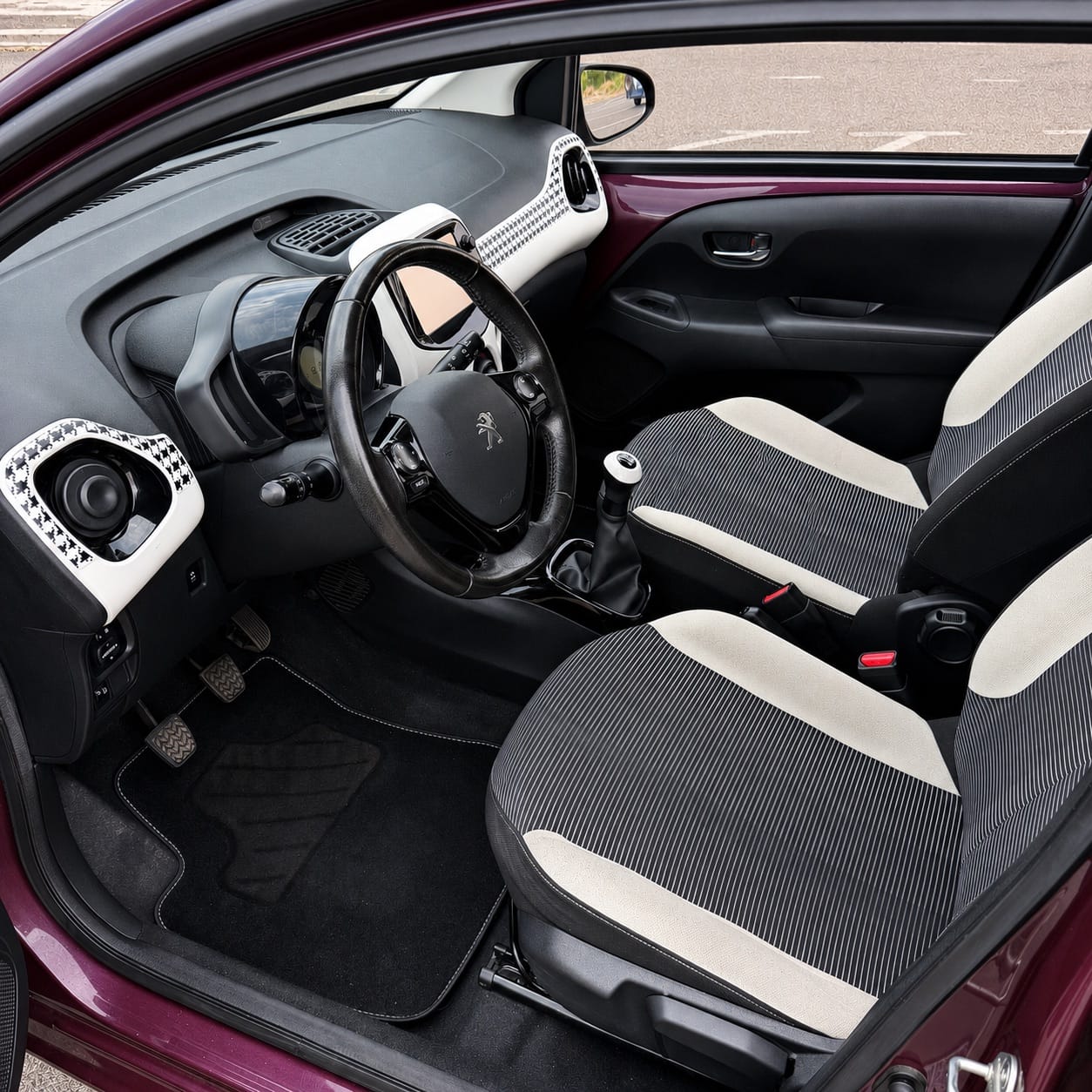 Peugeot 108 con Control de velocidad