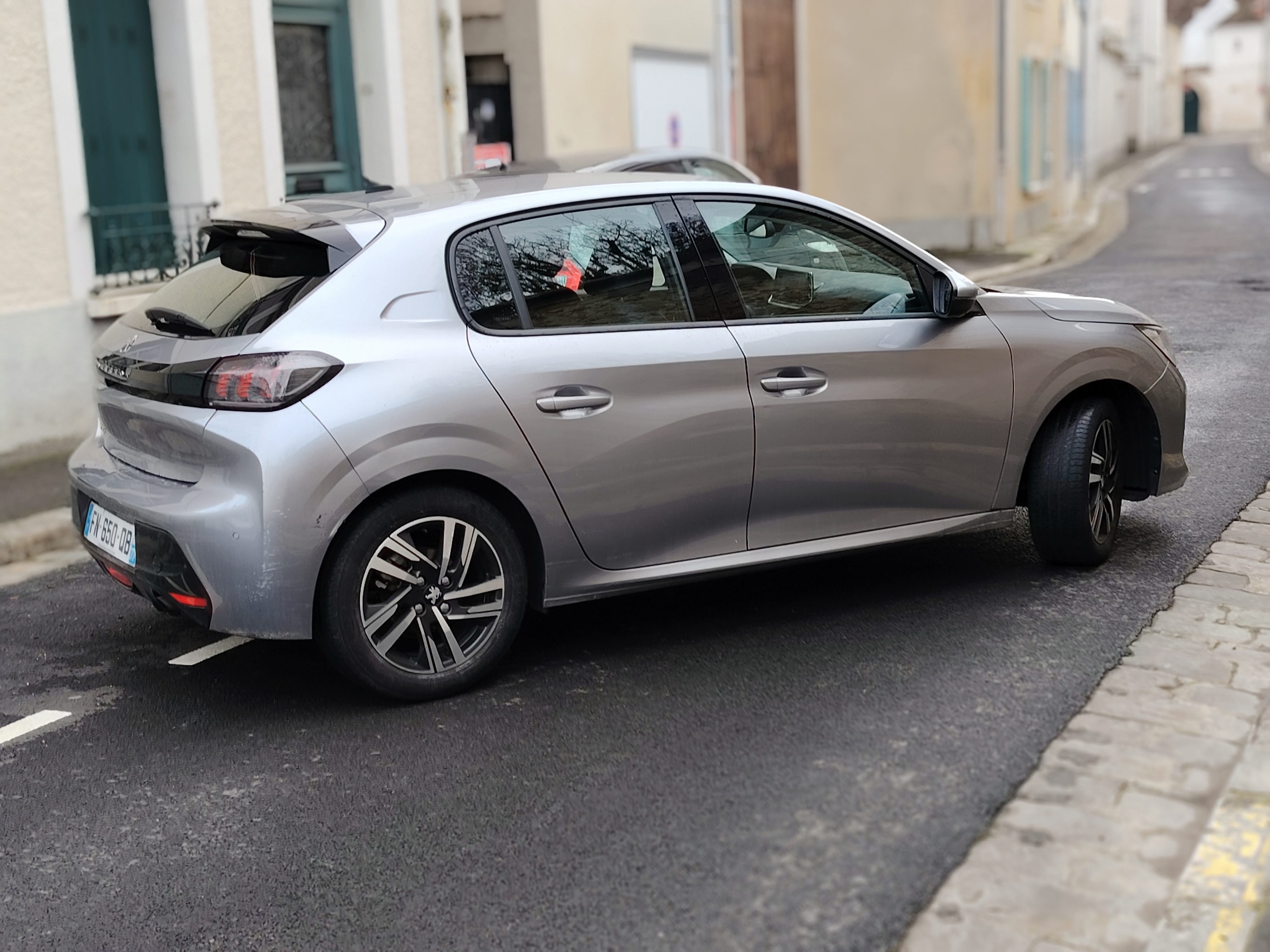 Peugeot 208 avec Climatisation