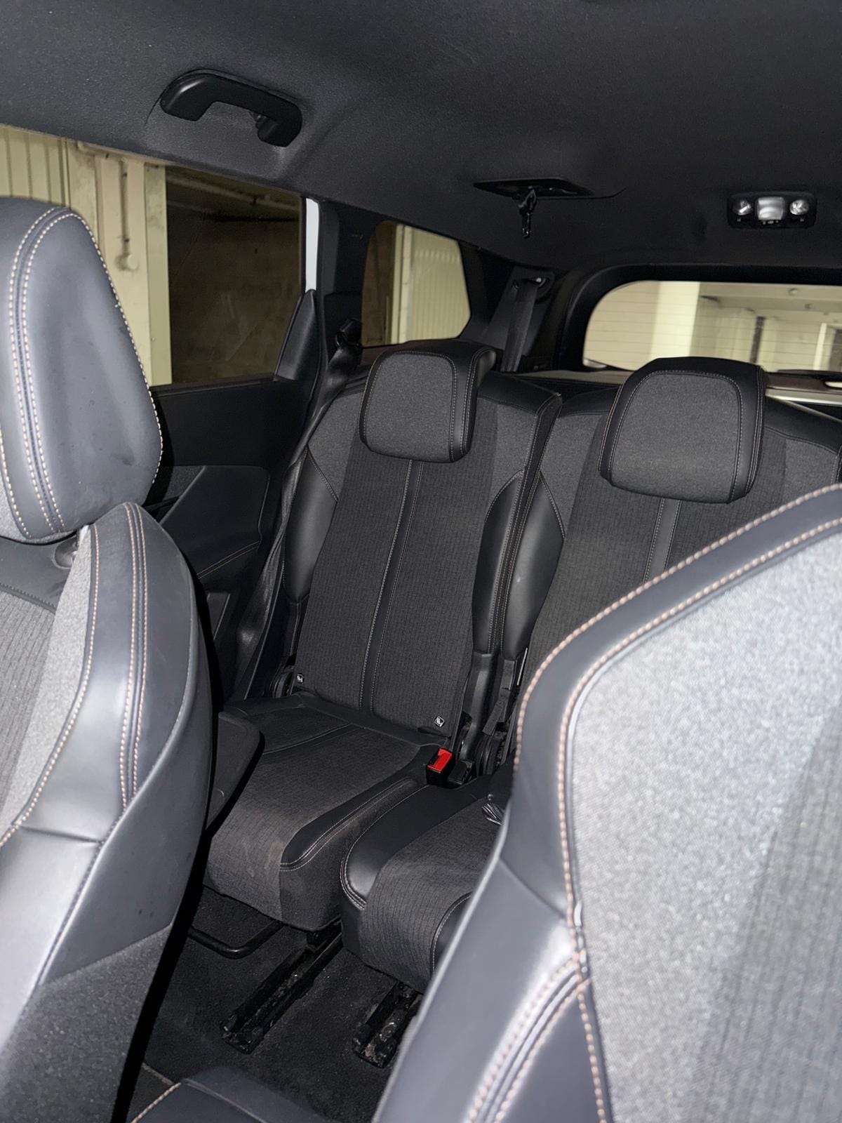 Peugeot 5008 avec GPS