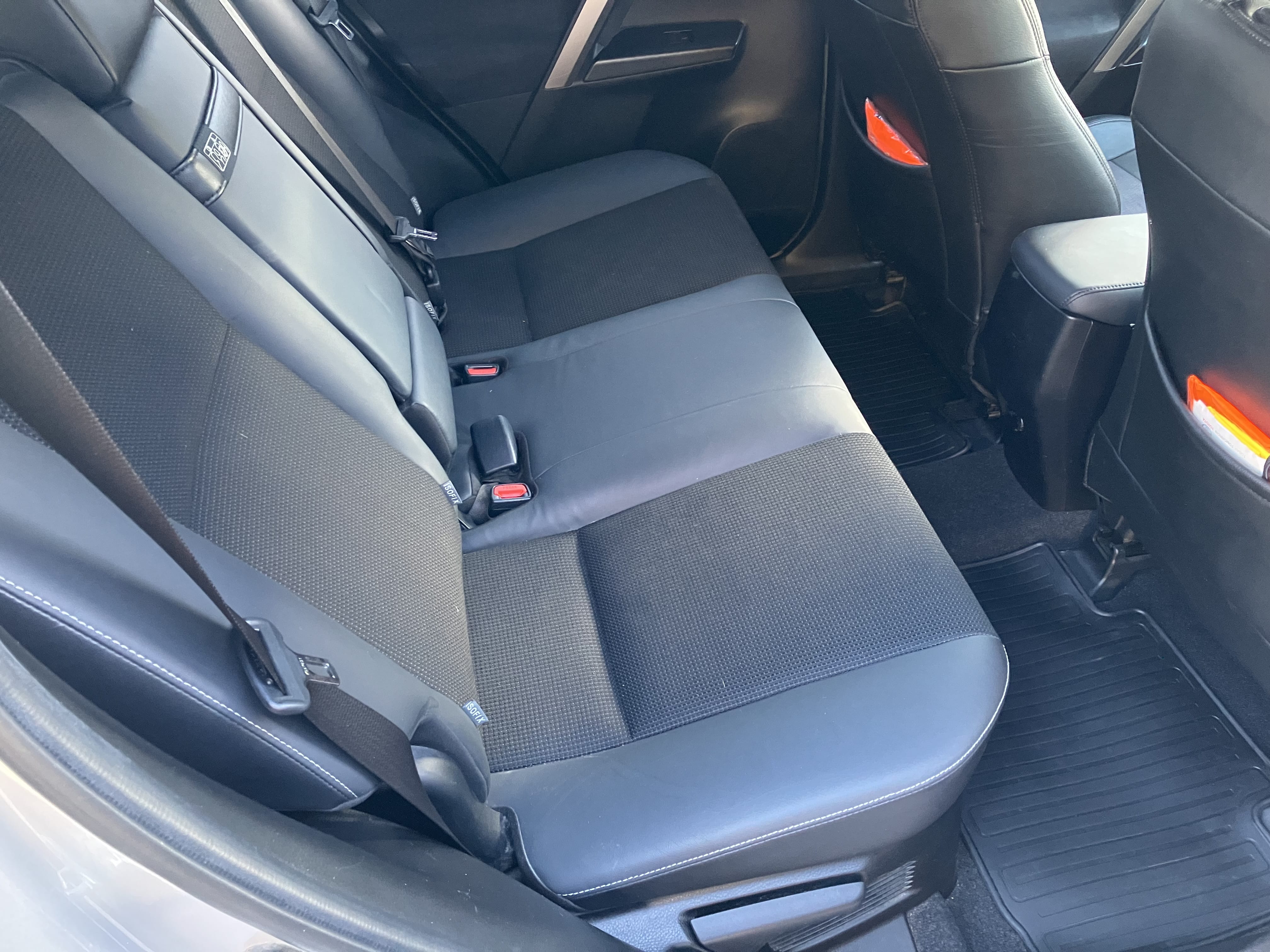 Toyota RAV4 con Control de velocidad