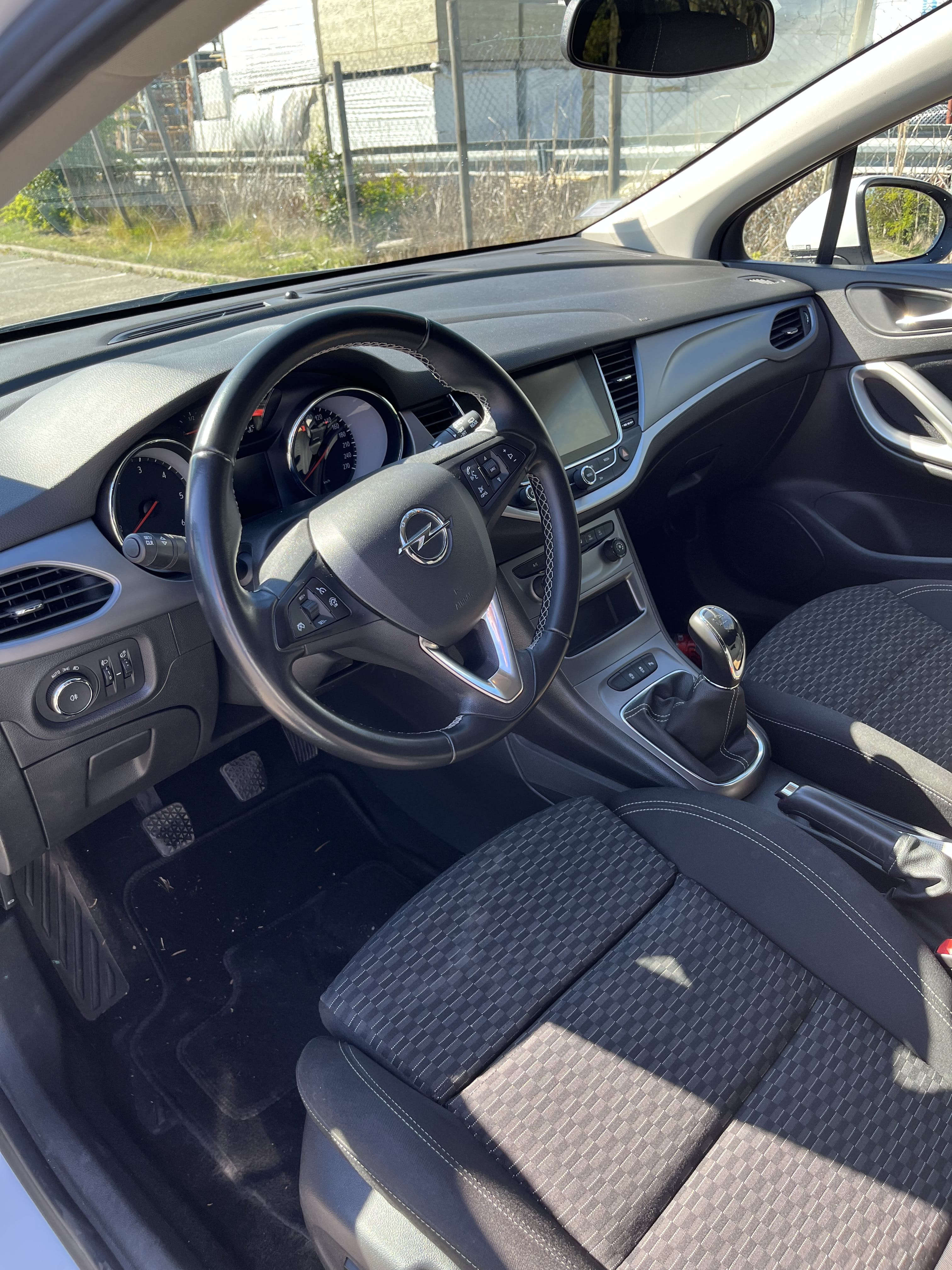 Opel Astra Break avec GPS