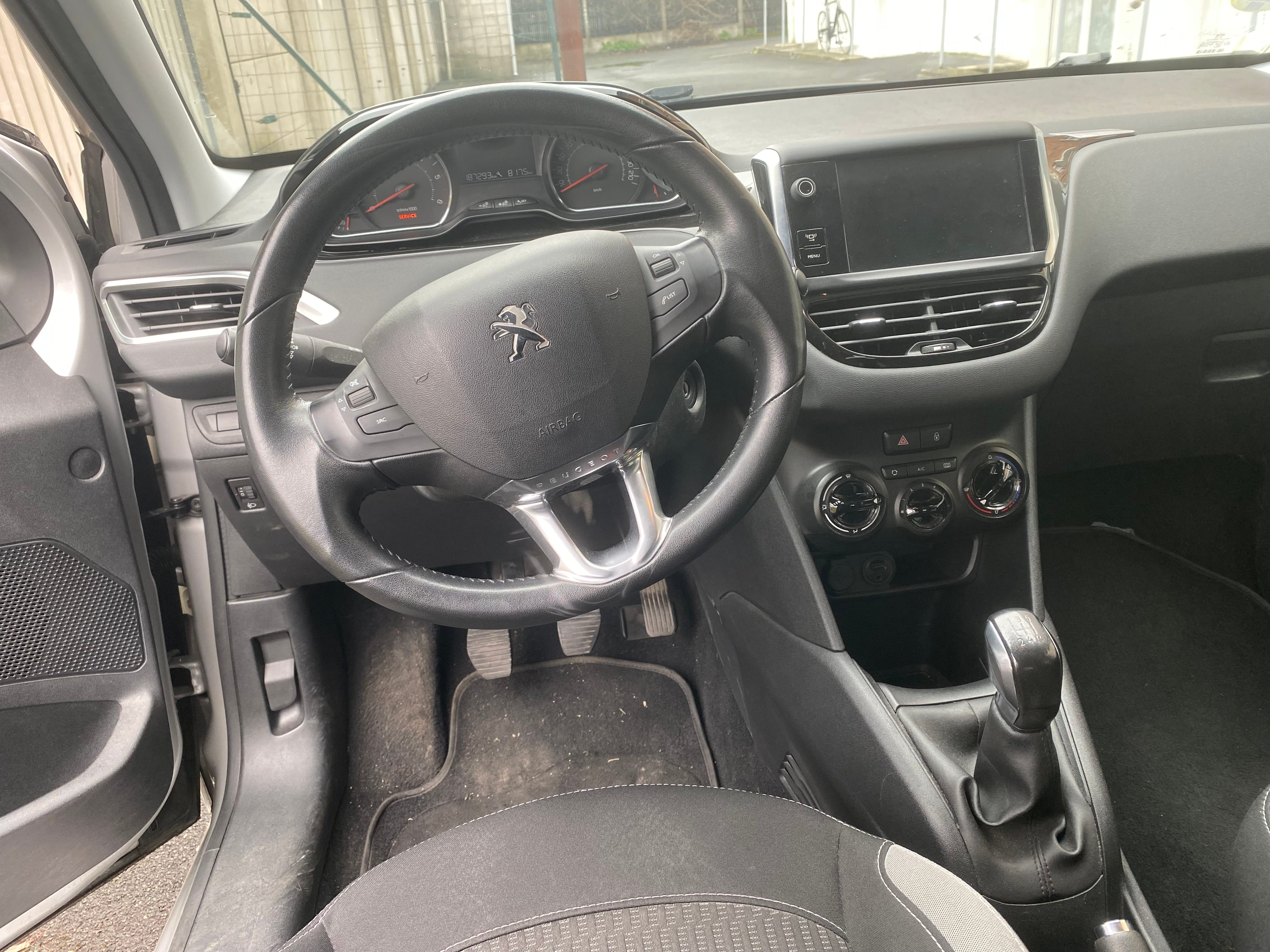 Peugeot 208, 2014, Diesel