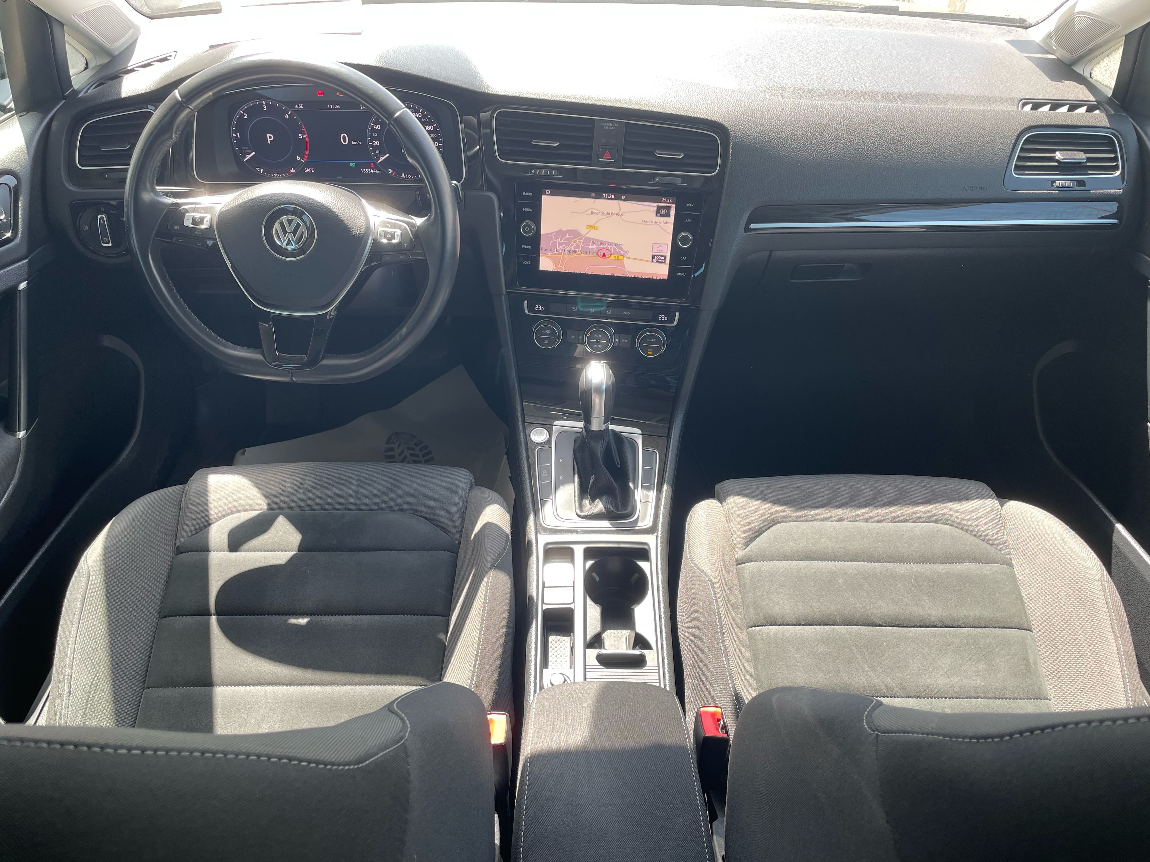 Volkswagen Golf R-Line with Cruise control