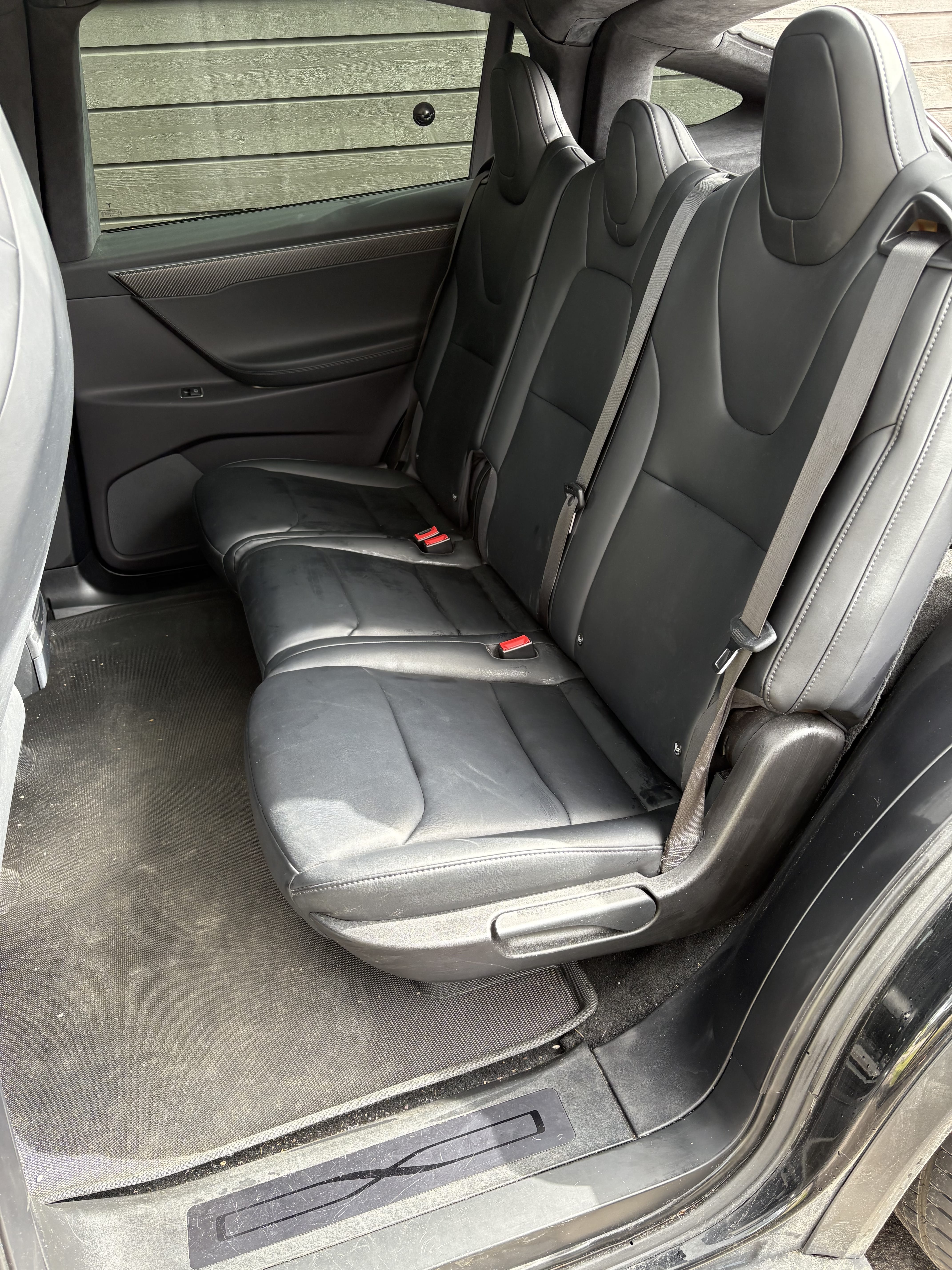Tesla Model X med Babysete
