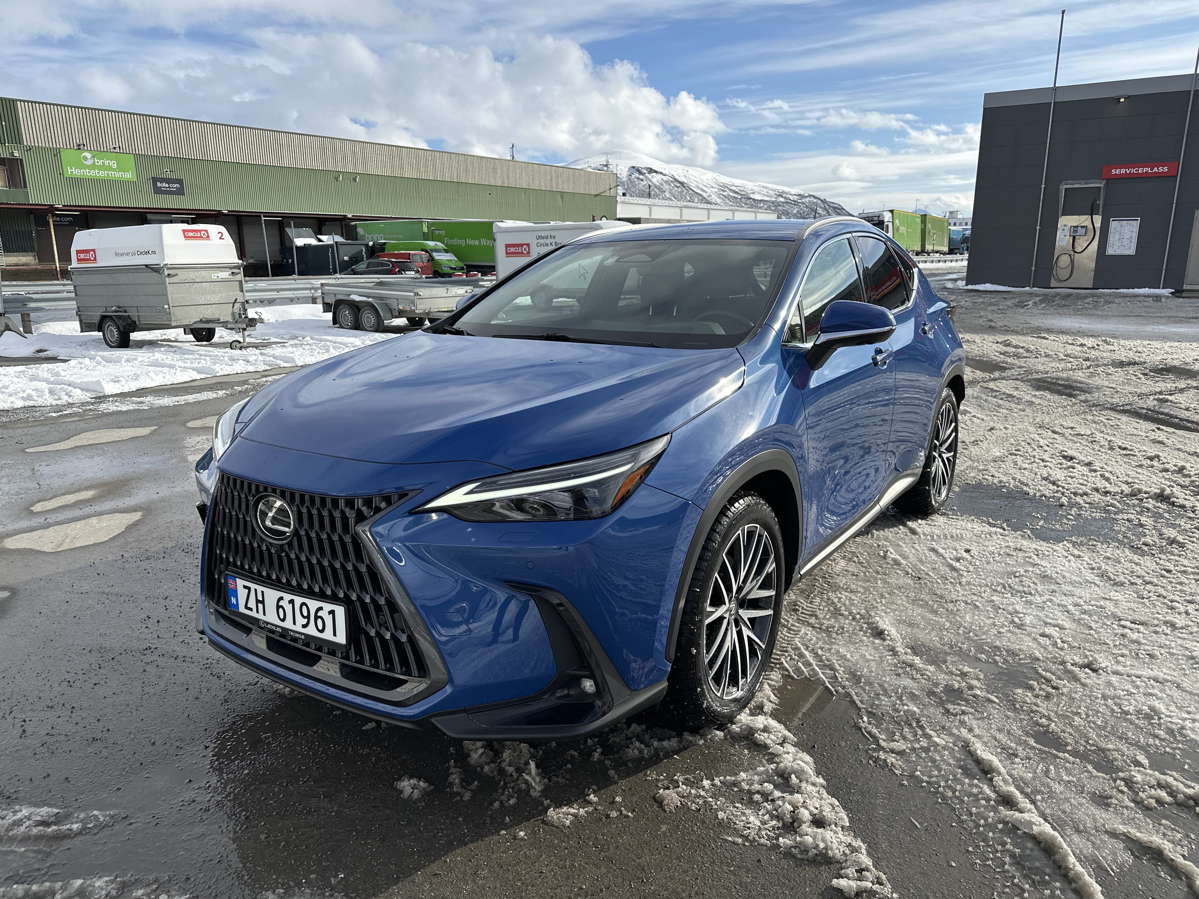 Lexus NX 450h, 2022, Blyfri 95 / Elektrisch (hybride), automatisch