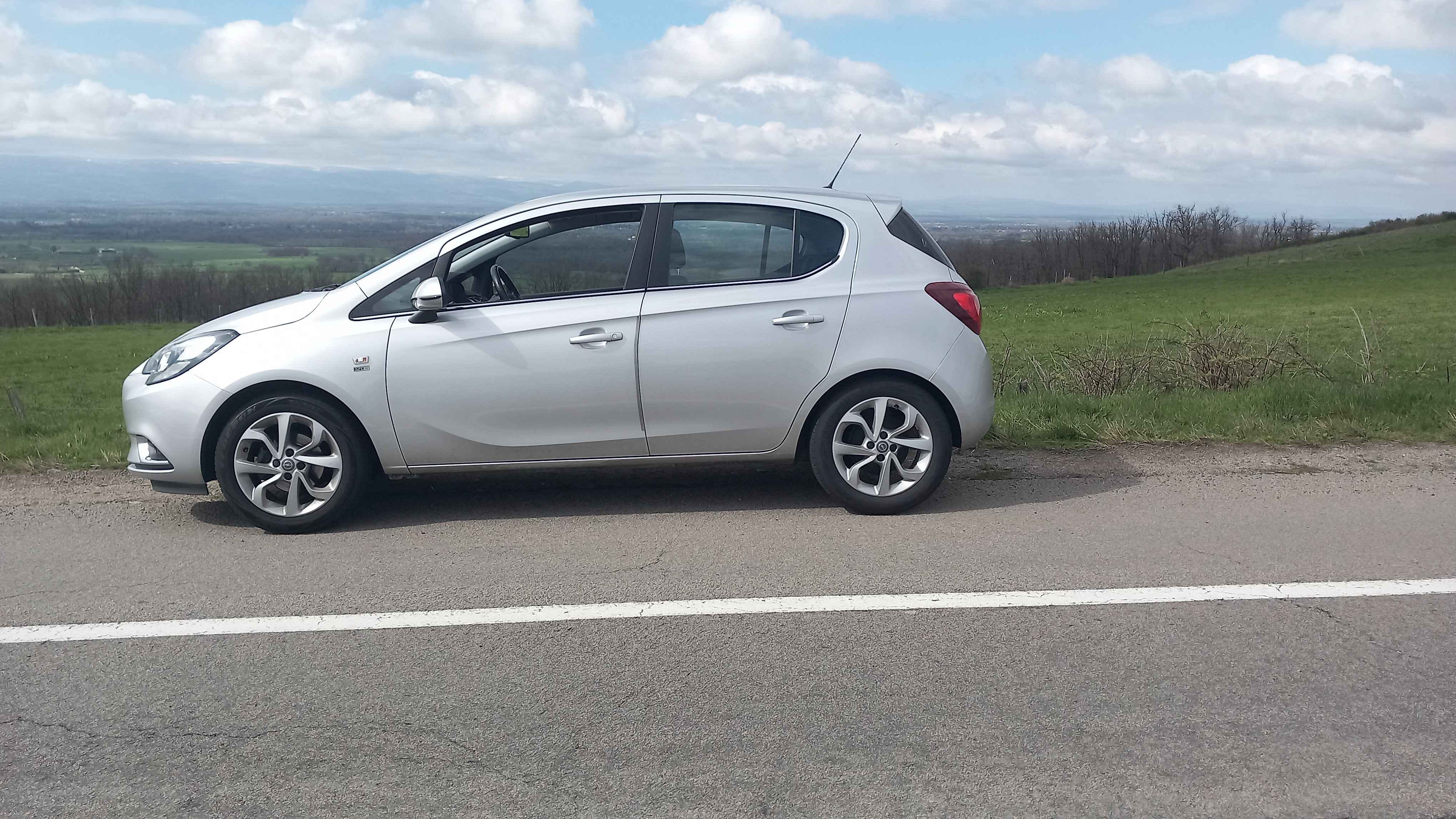 Opel Corsa avec Climatisation