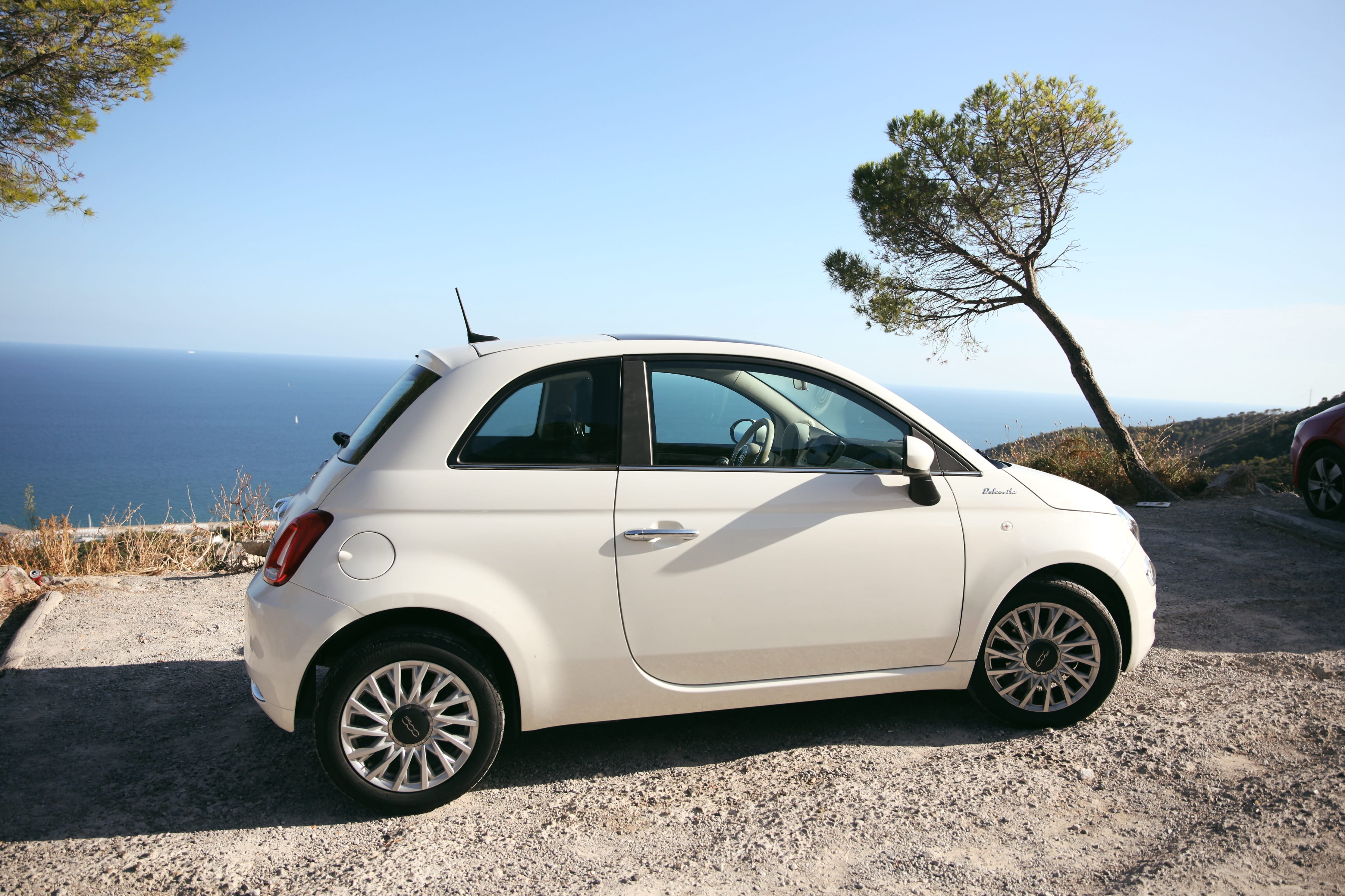 Fiat 500 Híbrido con Aire acondicionado