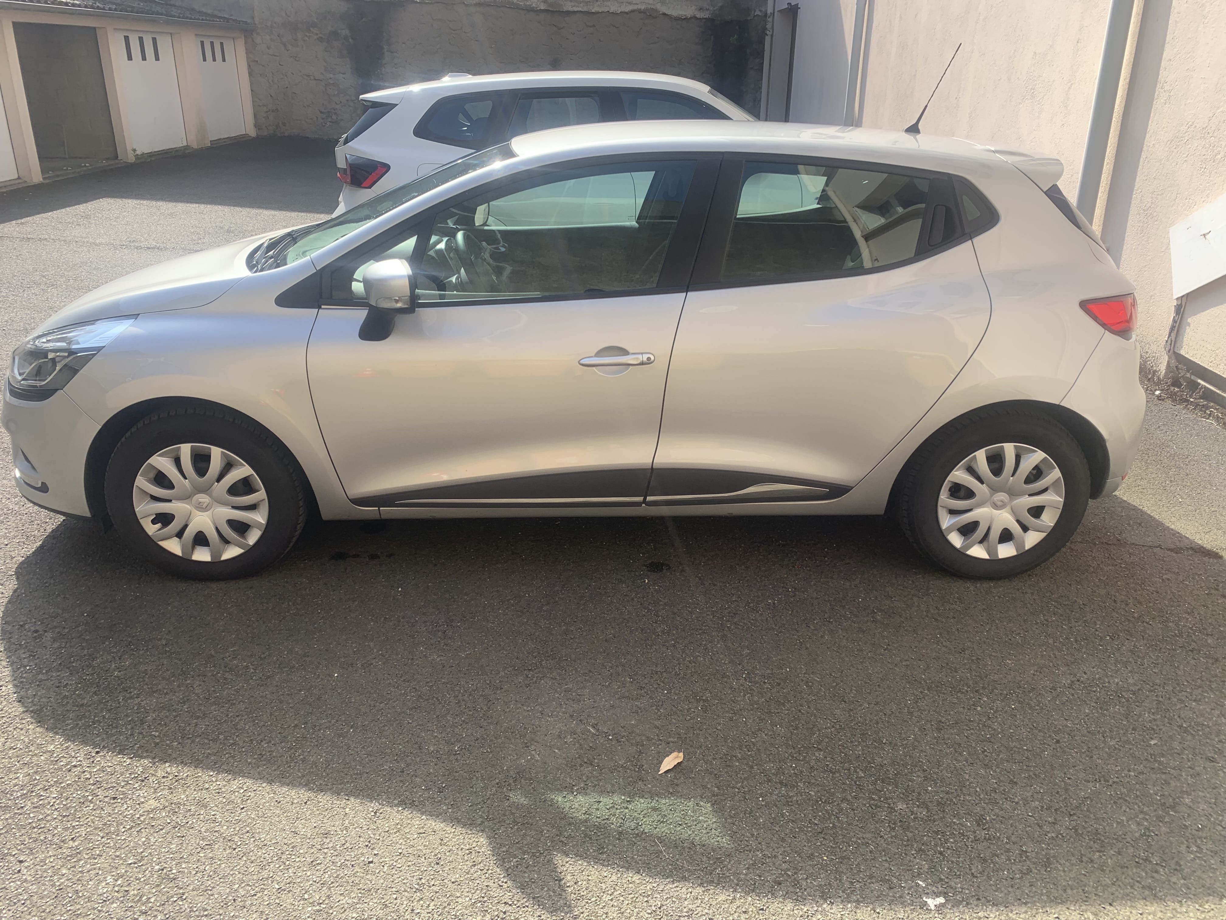 Renault Clio avec Climatisation