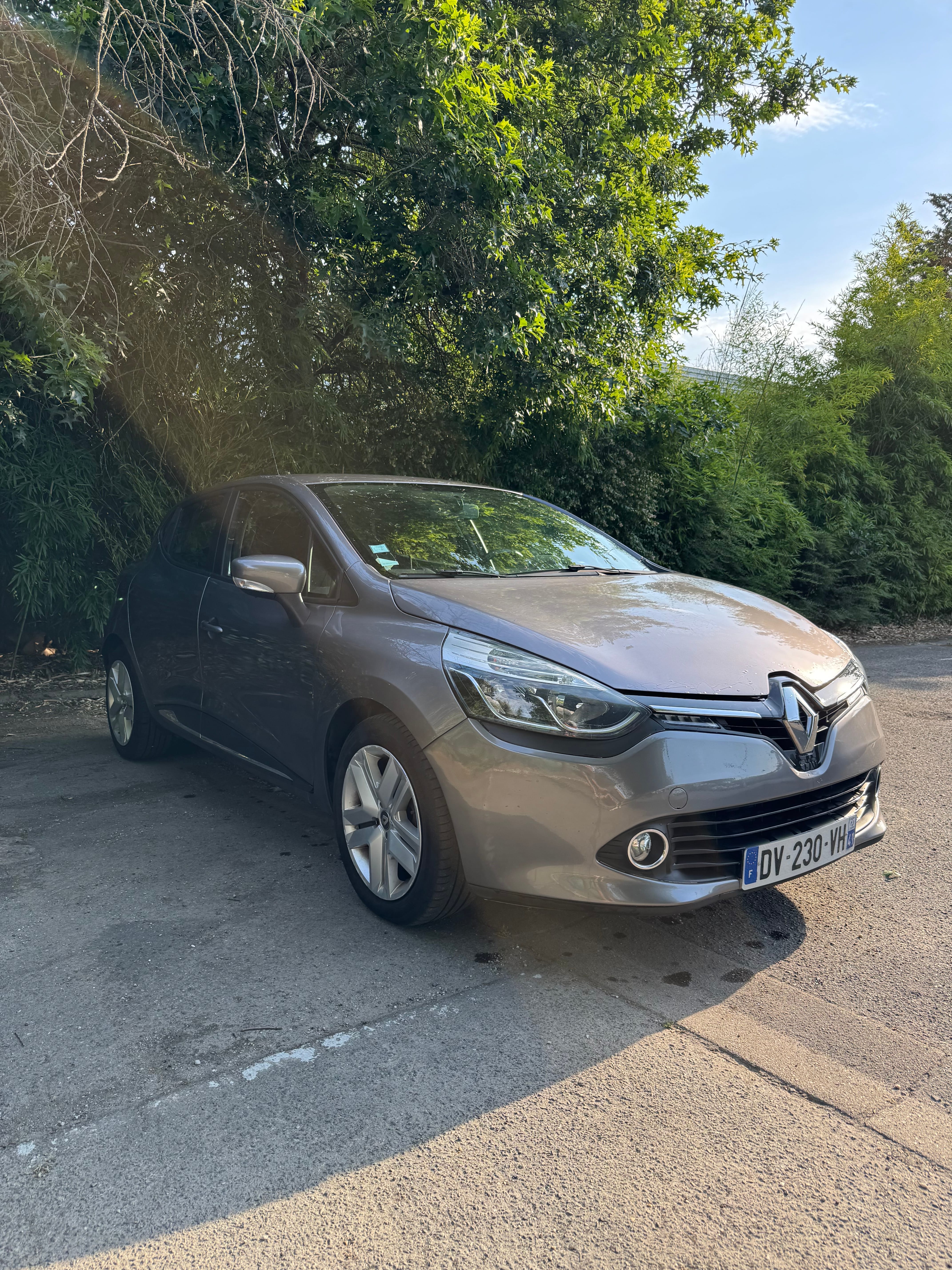 Renault Clio 4 1.5 dCi avec Climatisation