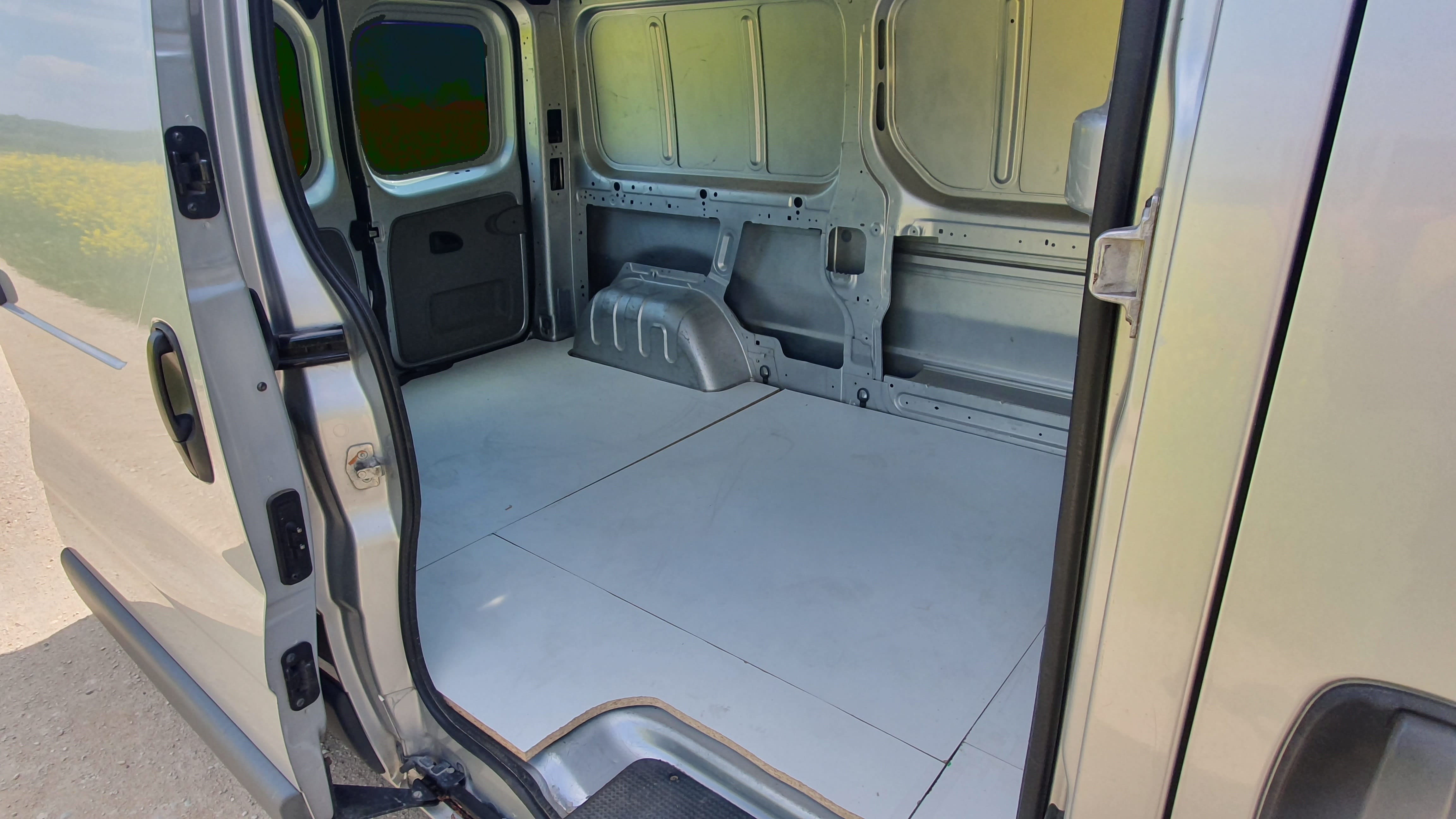 Opel Vivaro Version Rallongée + Regulateur de vitesse + Caméra de Recul avec Régulateur de vitesse