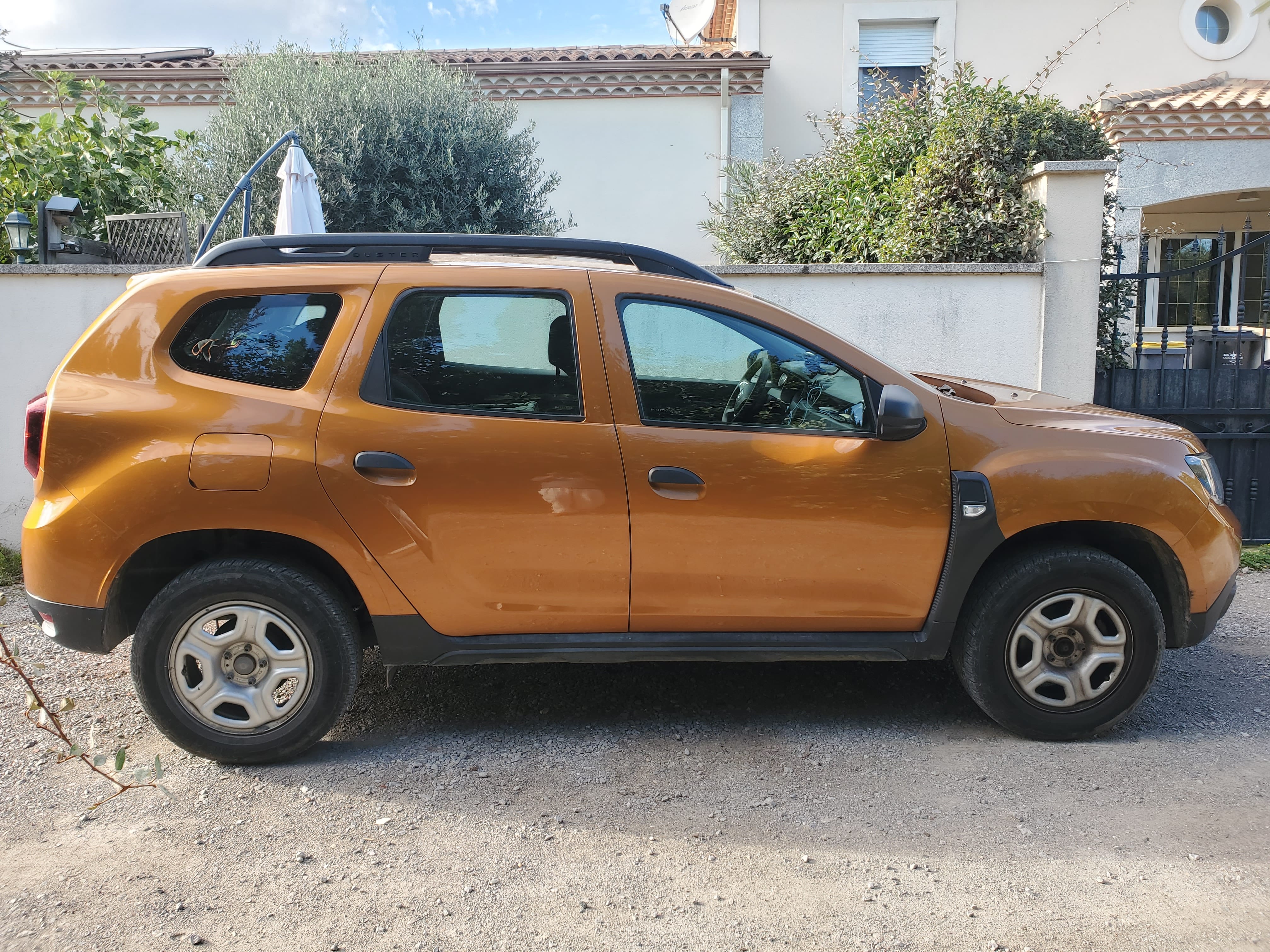 Dacia Duster 1.0 TCE 100 BVM5 avec Climatisation