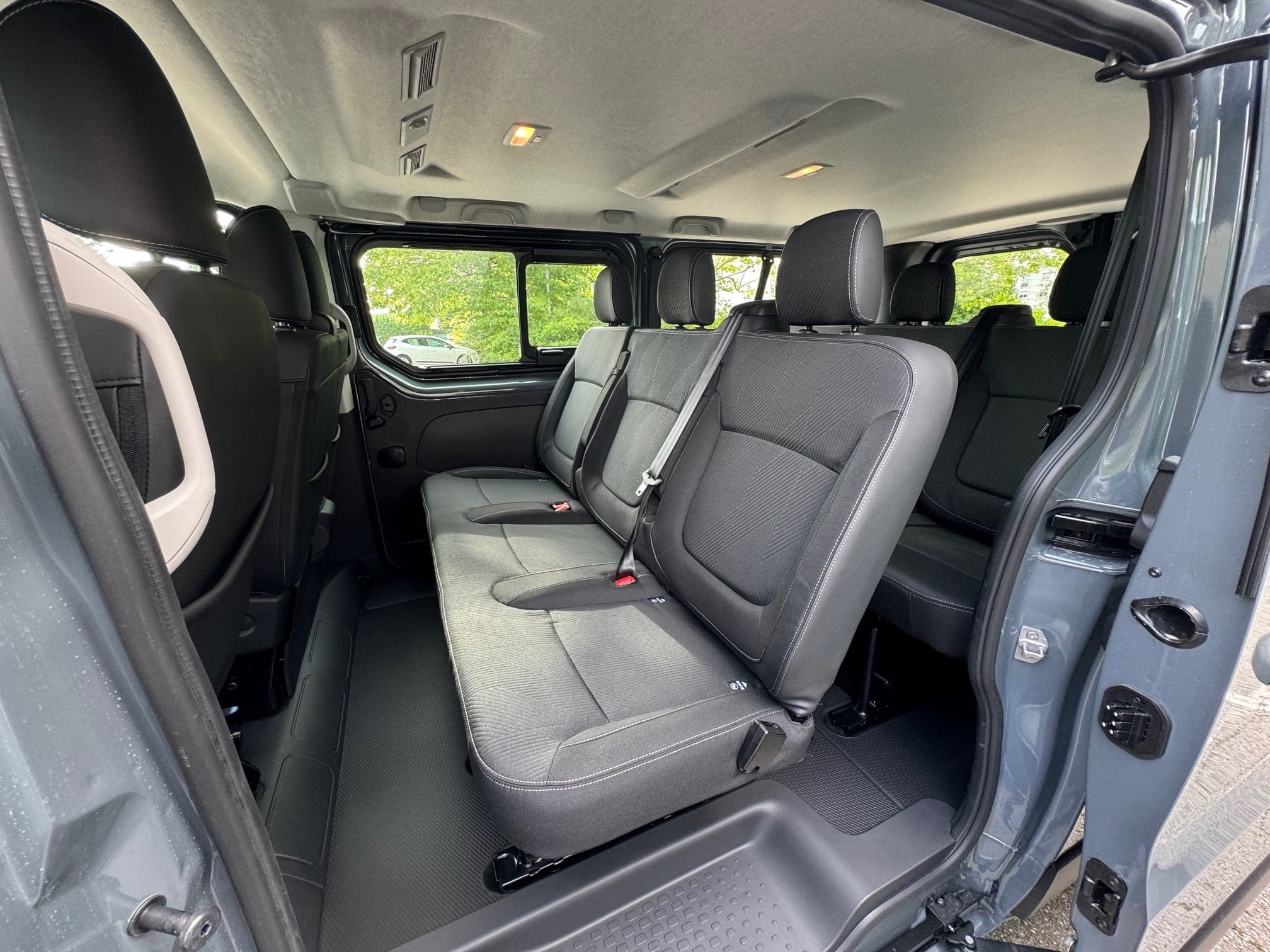 Nissan Primastar avec Siège bébé