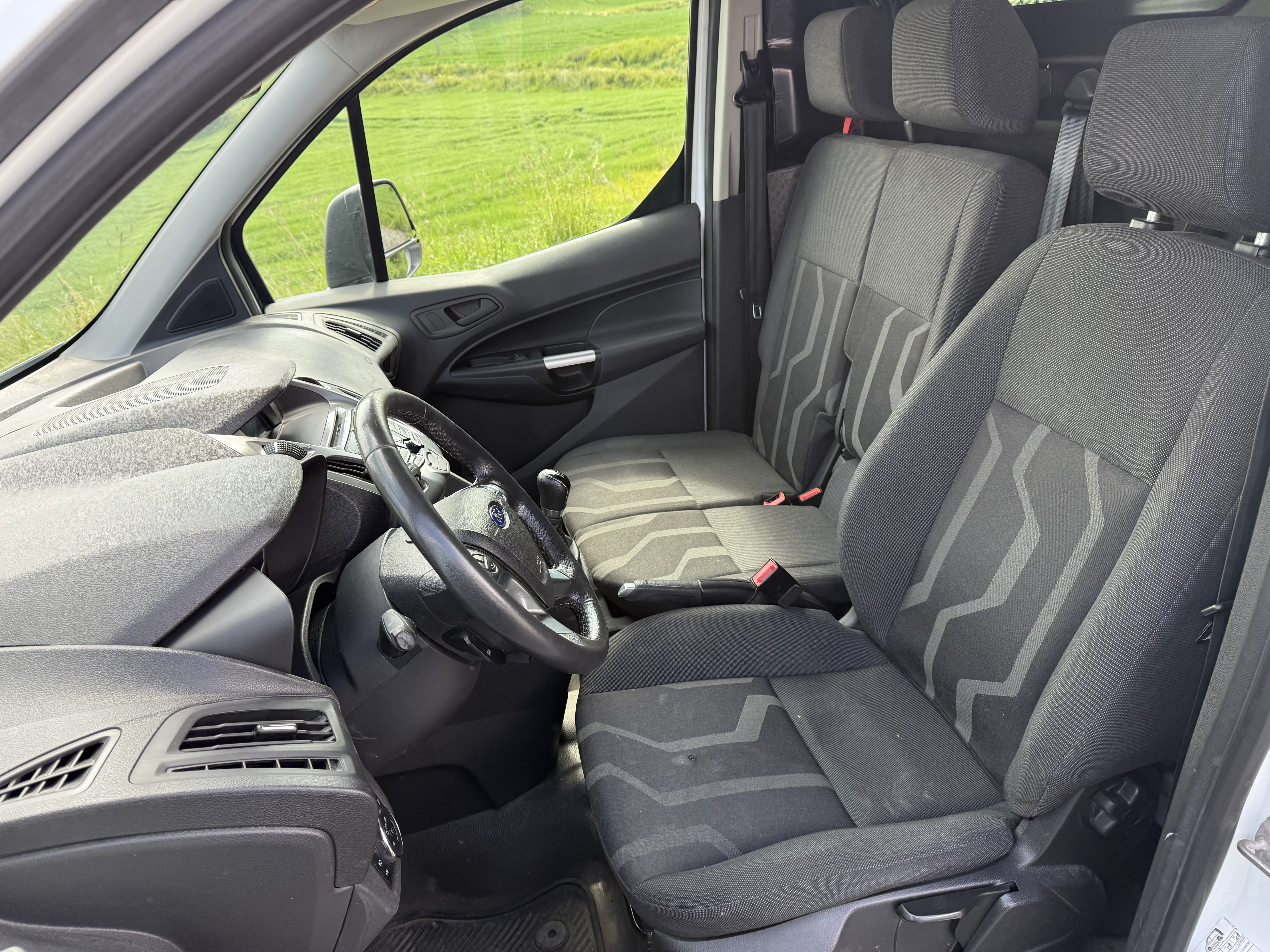 Ford Transit Connect XL med Bluetooth audio