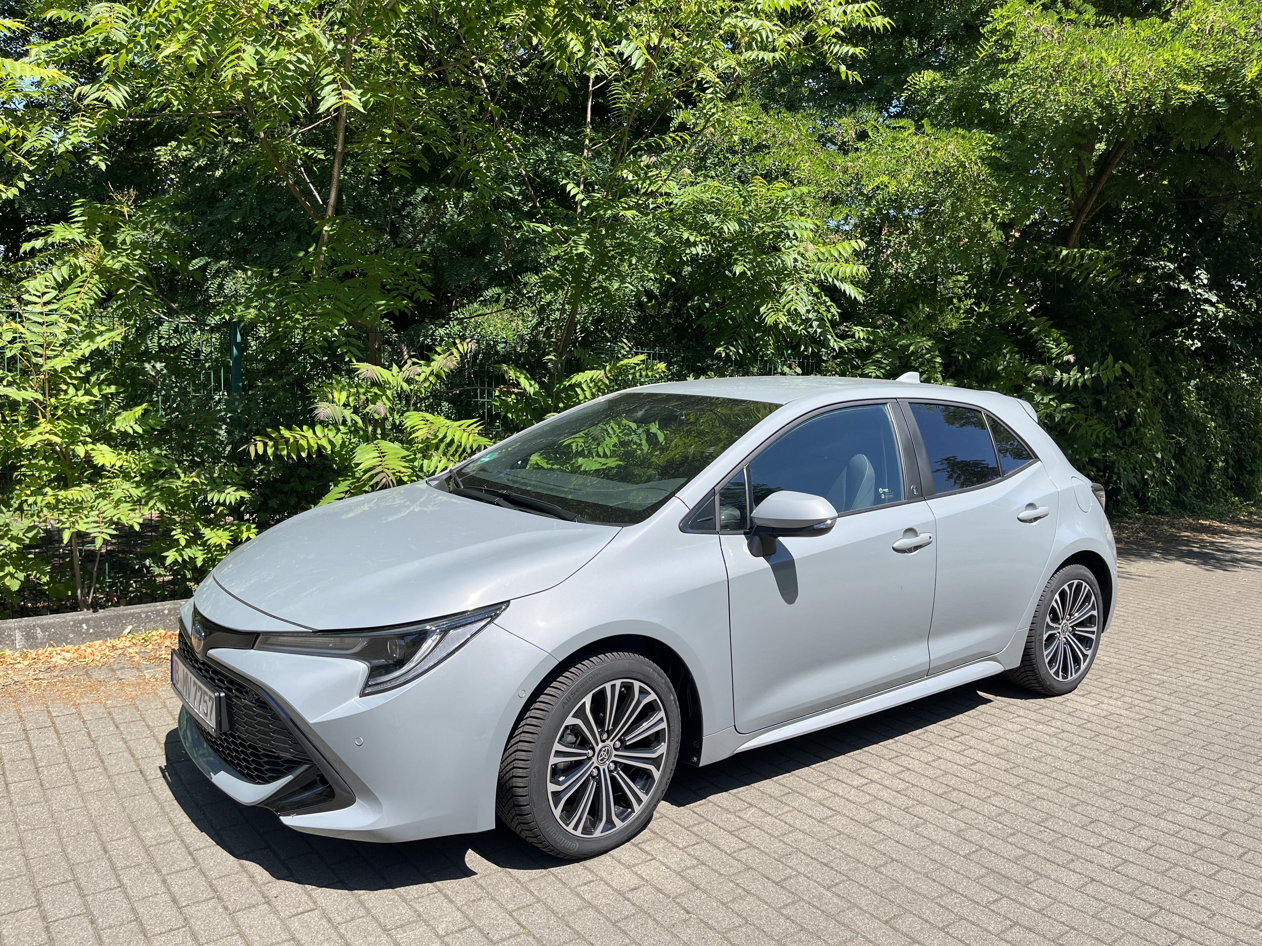 Toyota Corolla Hybrid Sport - Mitte/Checkpoint Charly, 2023, Super 95, Automatik