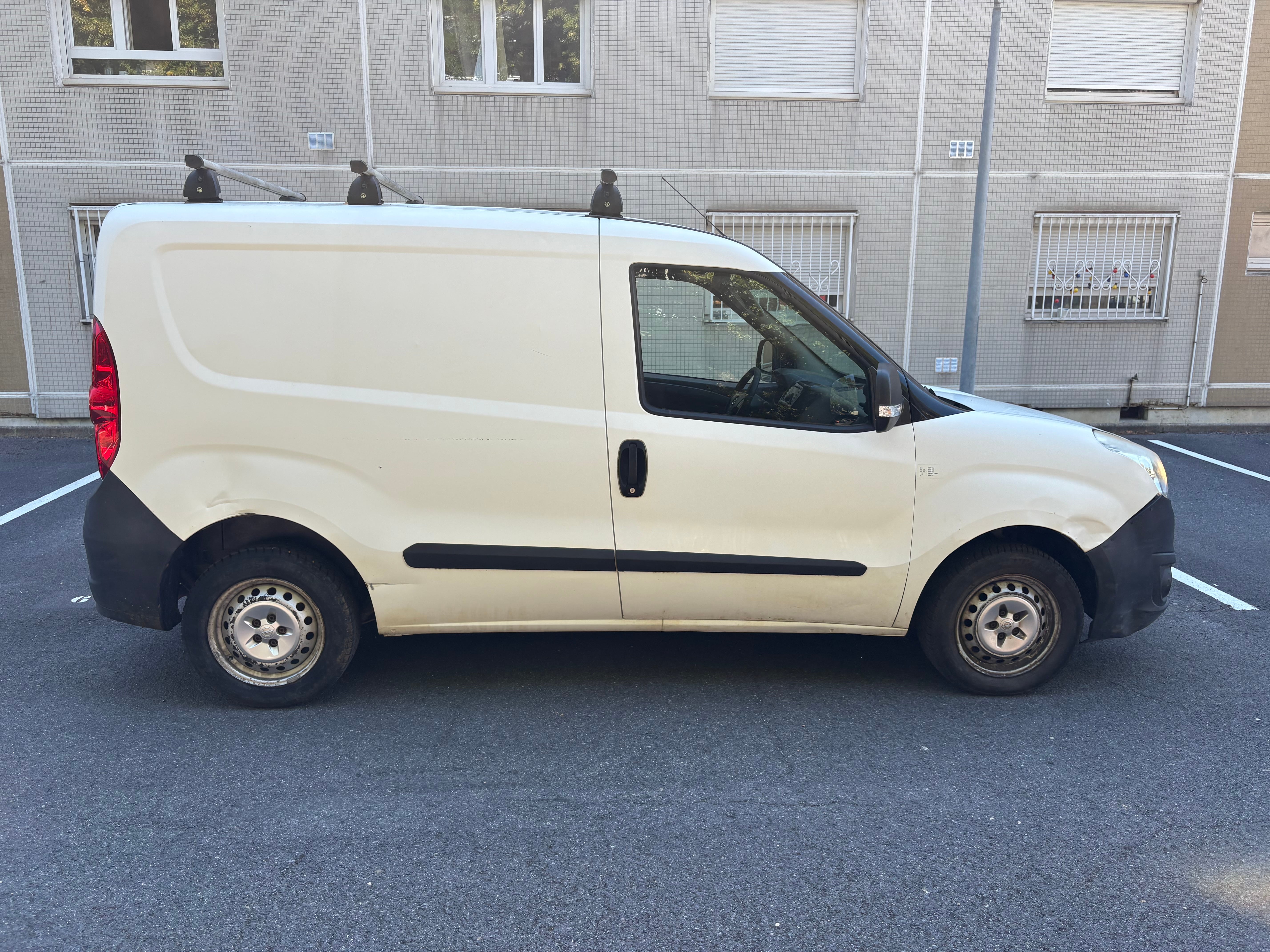 Opel Combo avec Port USB