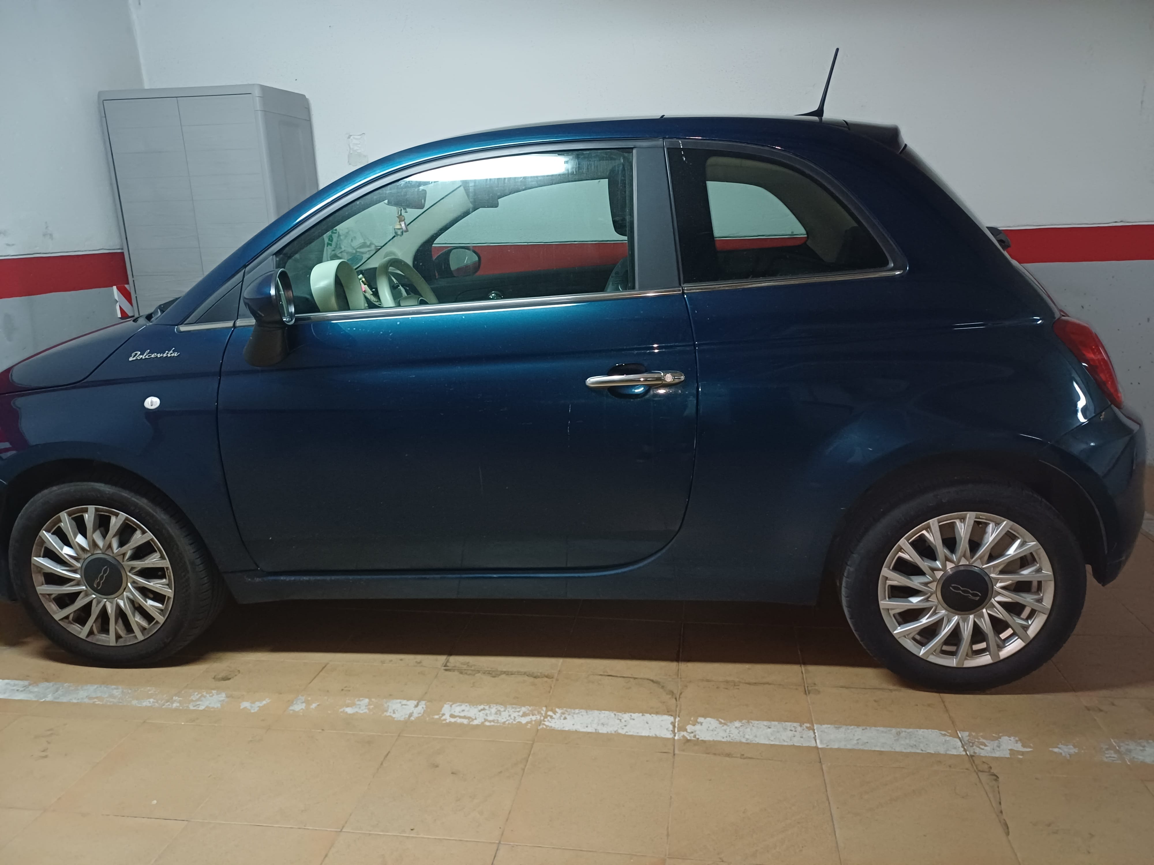 Fiat 500 Híbrido con Aire acondicionado