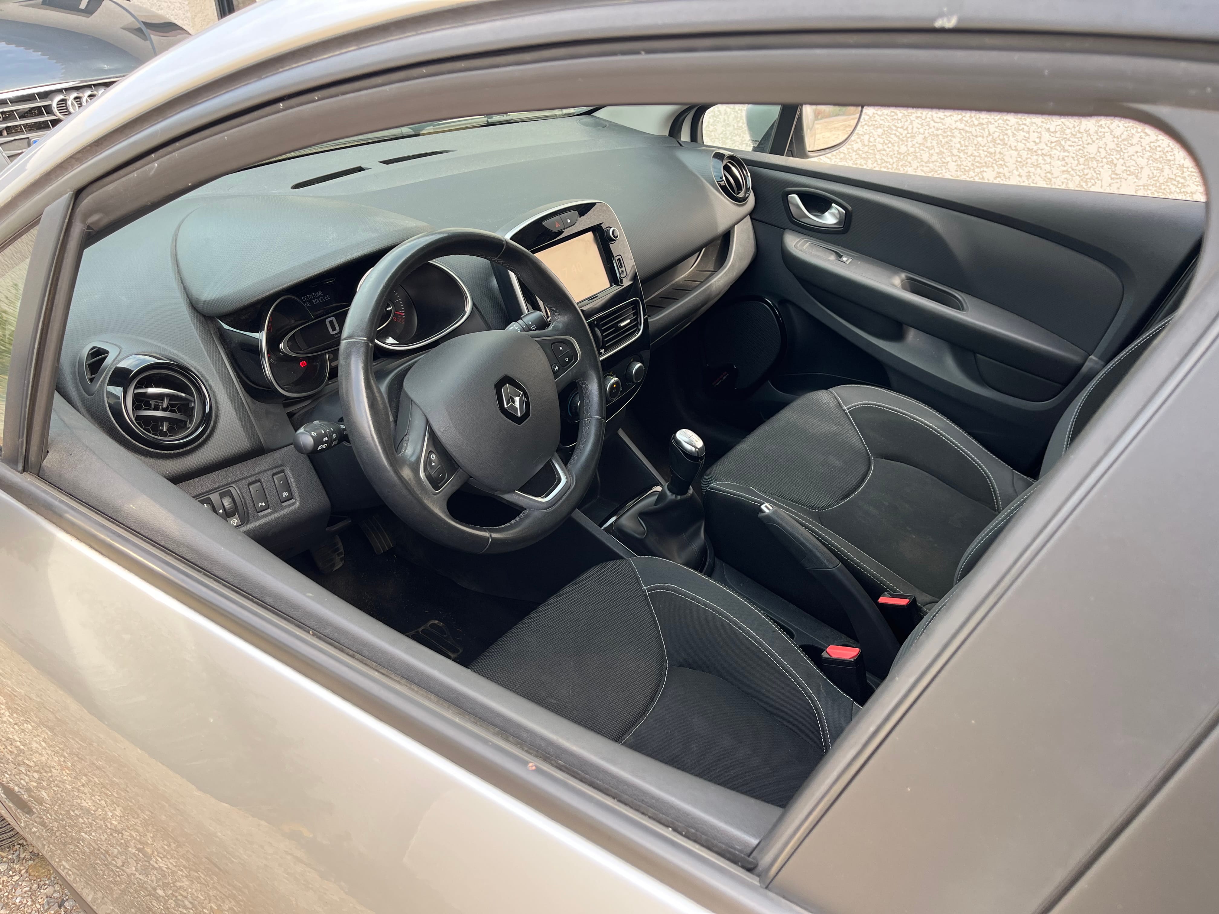 Renault Clio avec Régulateur de vitesse