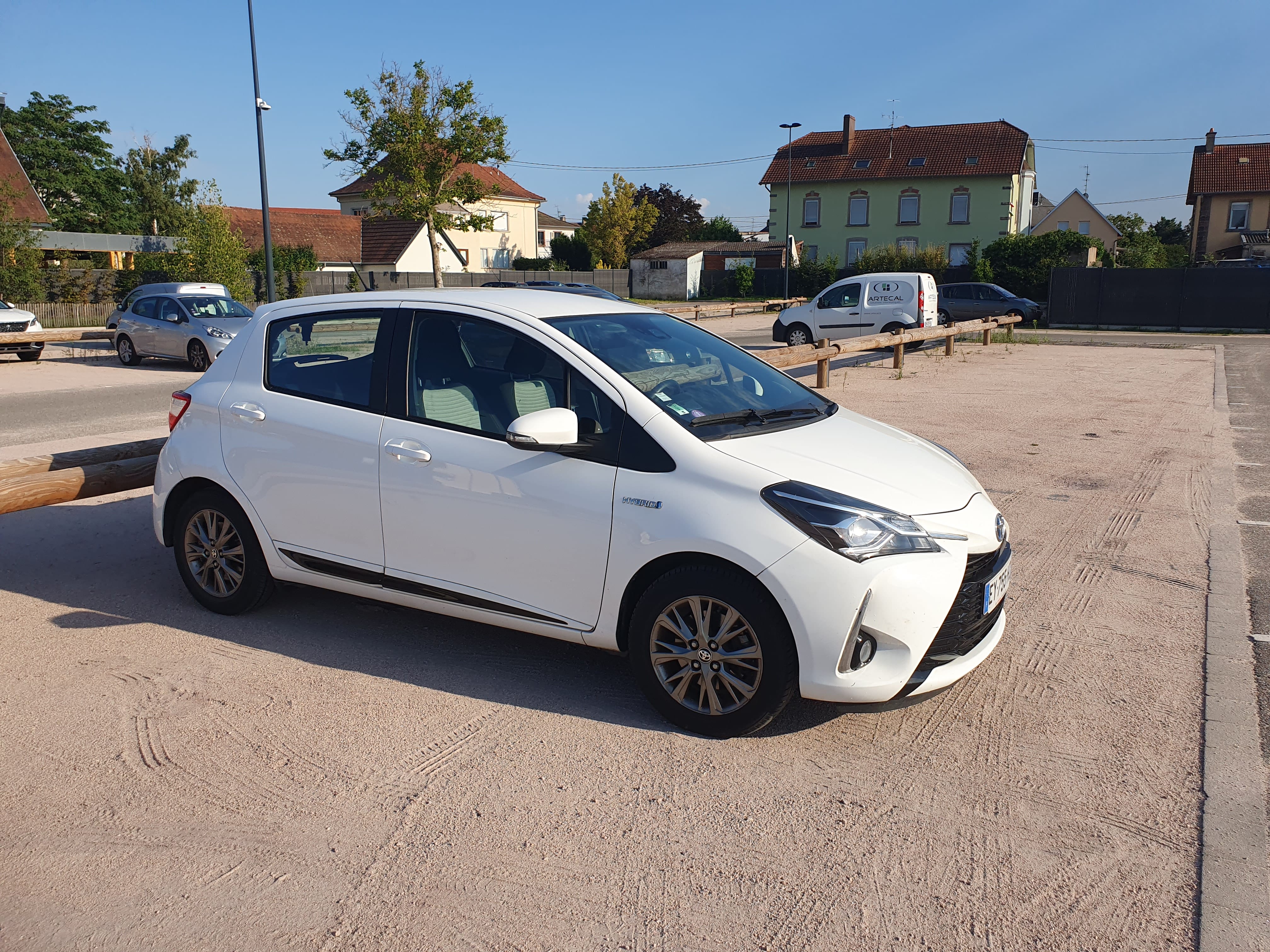 Toyota Yaris Hybride avec Climatisation