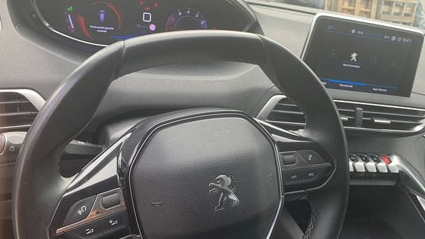 Peugeot 5008 Allure 7 places - BLAGNAC avec Android Auto