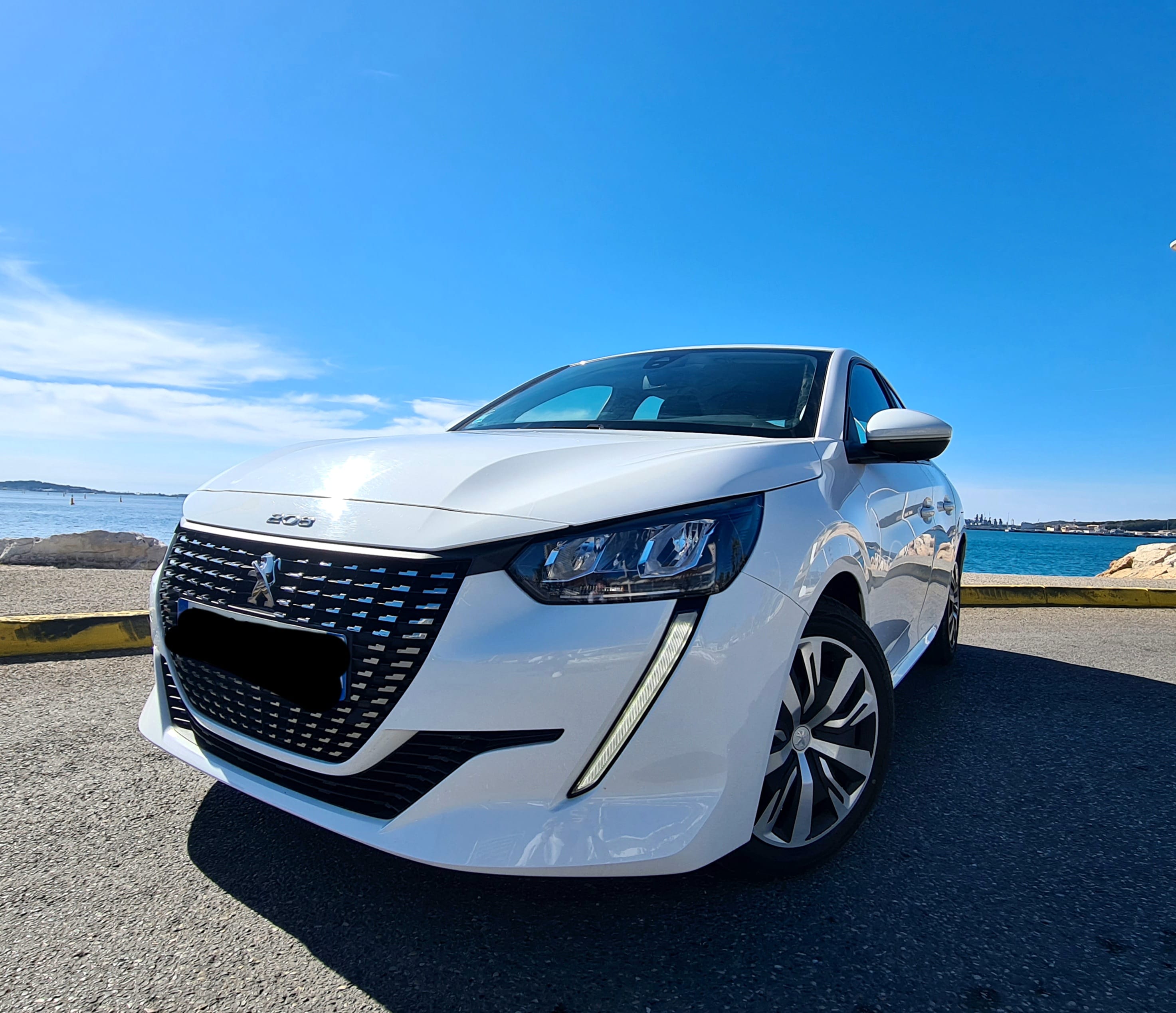 Peugeot 208 Roadtrip, 2022, Essence 95, automatique