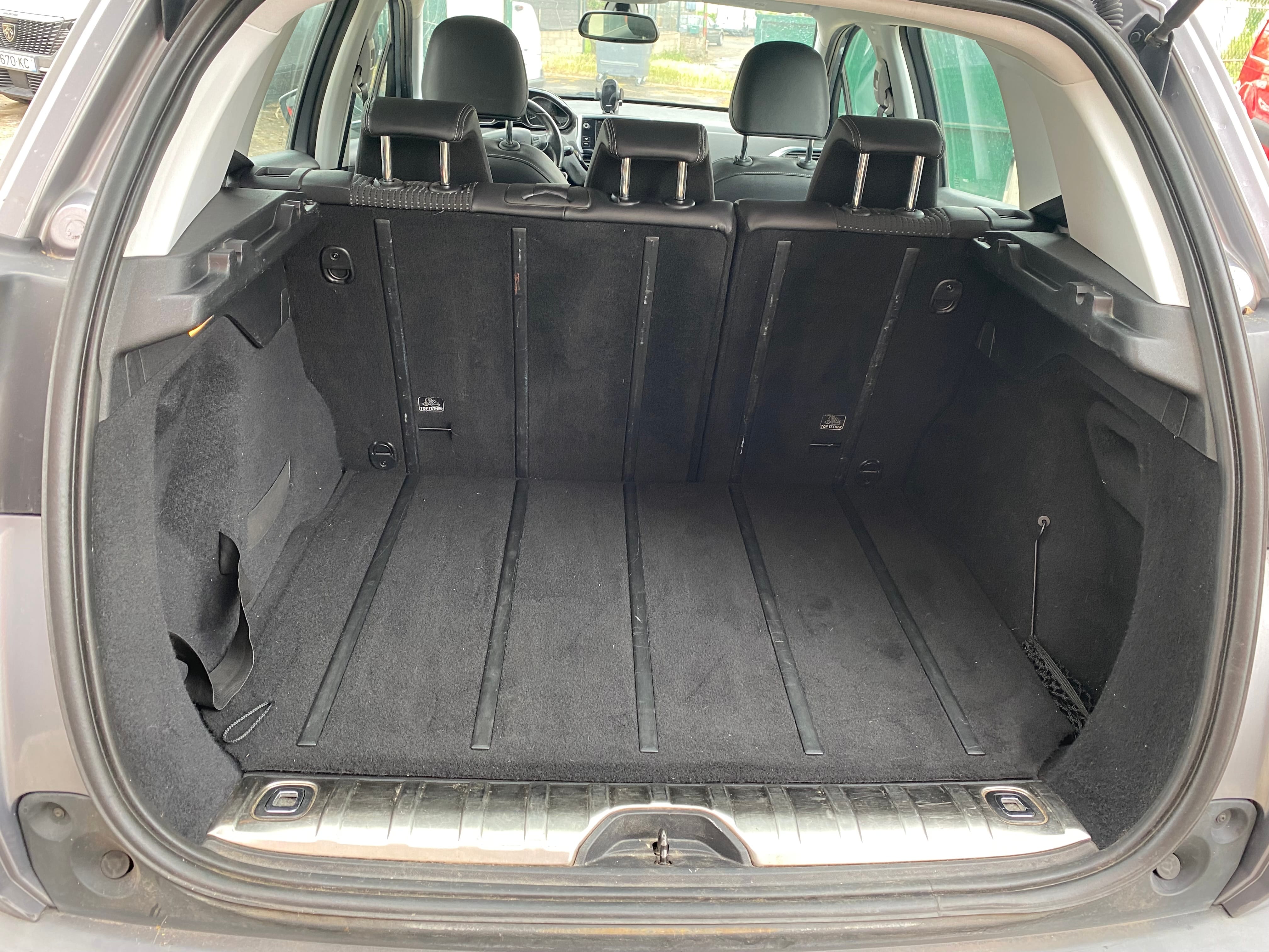 Peugeot 2008 avec Port USB