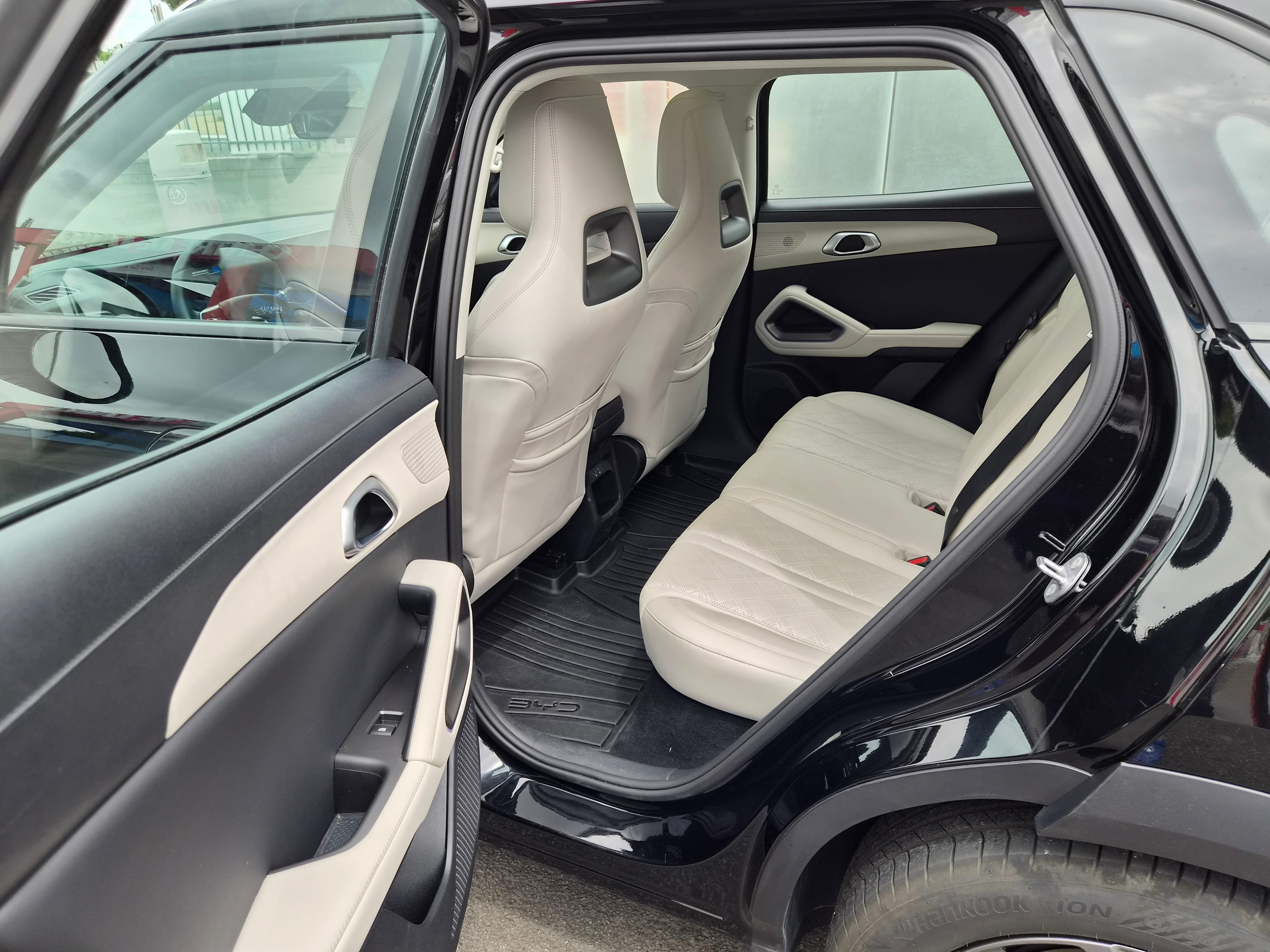 BYD Atto 2 Boost con Tracción cuatro ruedas