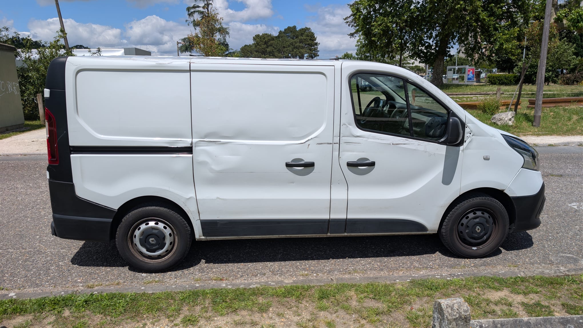 Renault Trafic FE25