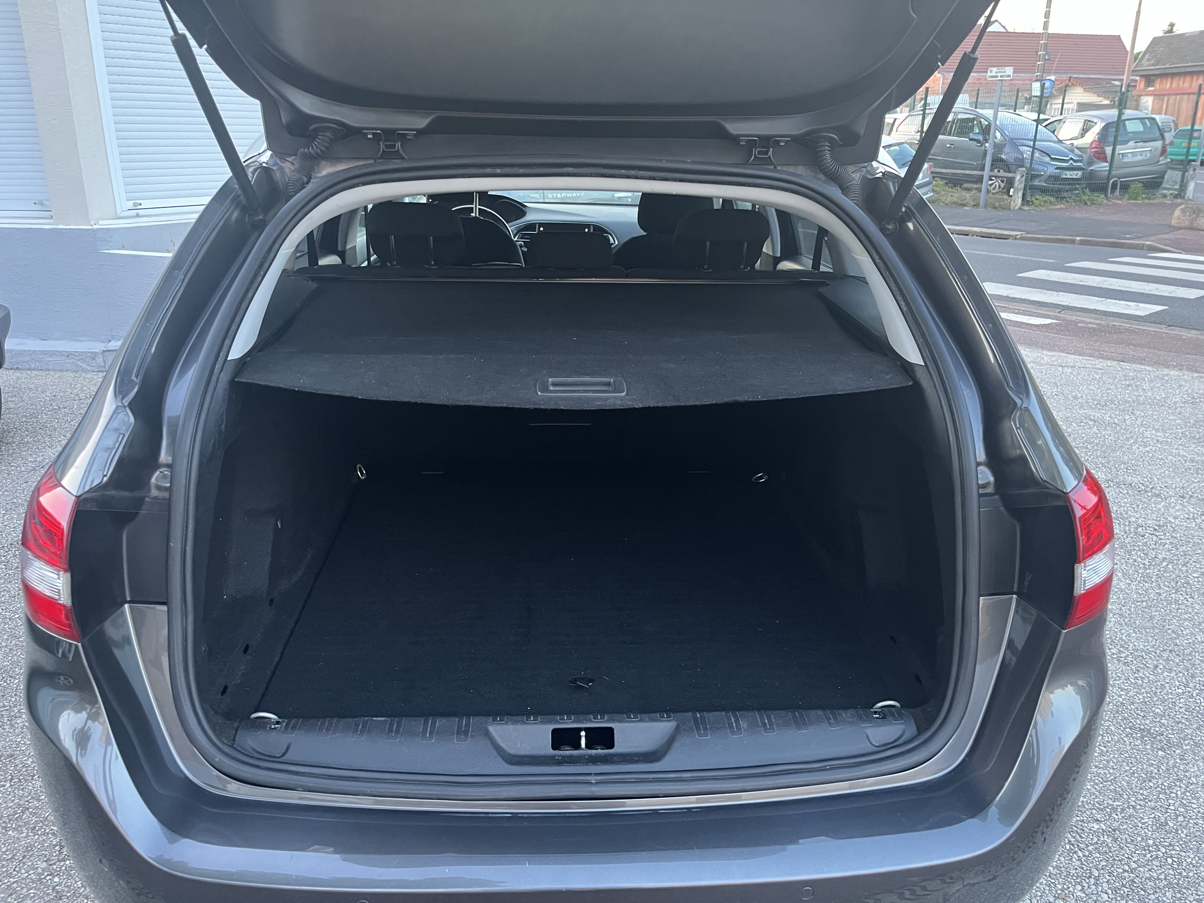 Peugeot 308 SW avec Quatre roues motrices