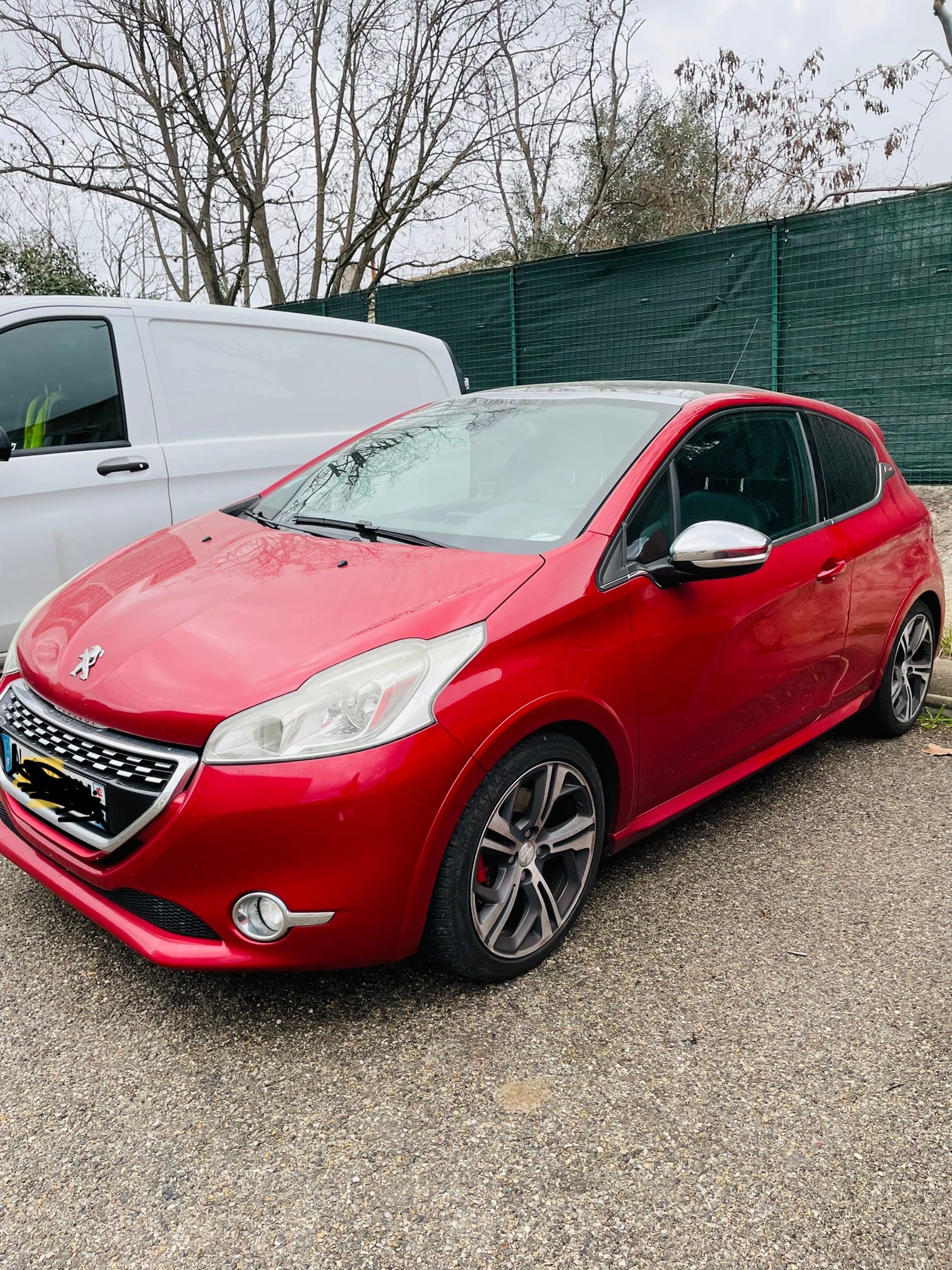 Peugeot 208 GTI, 2014, Essence 98