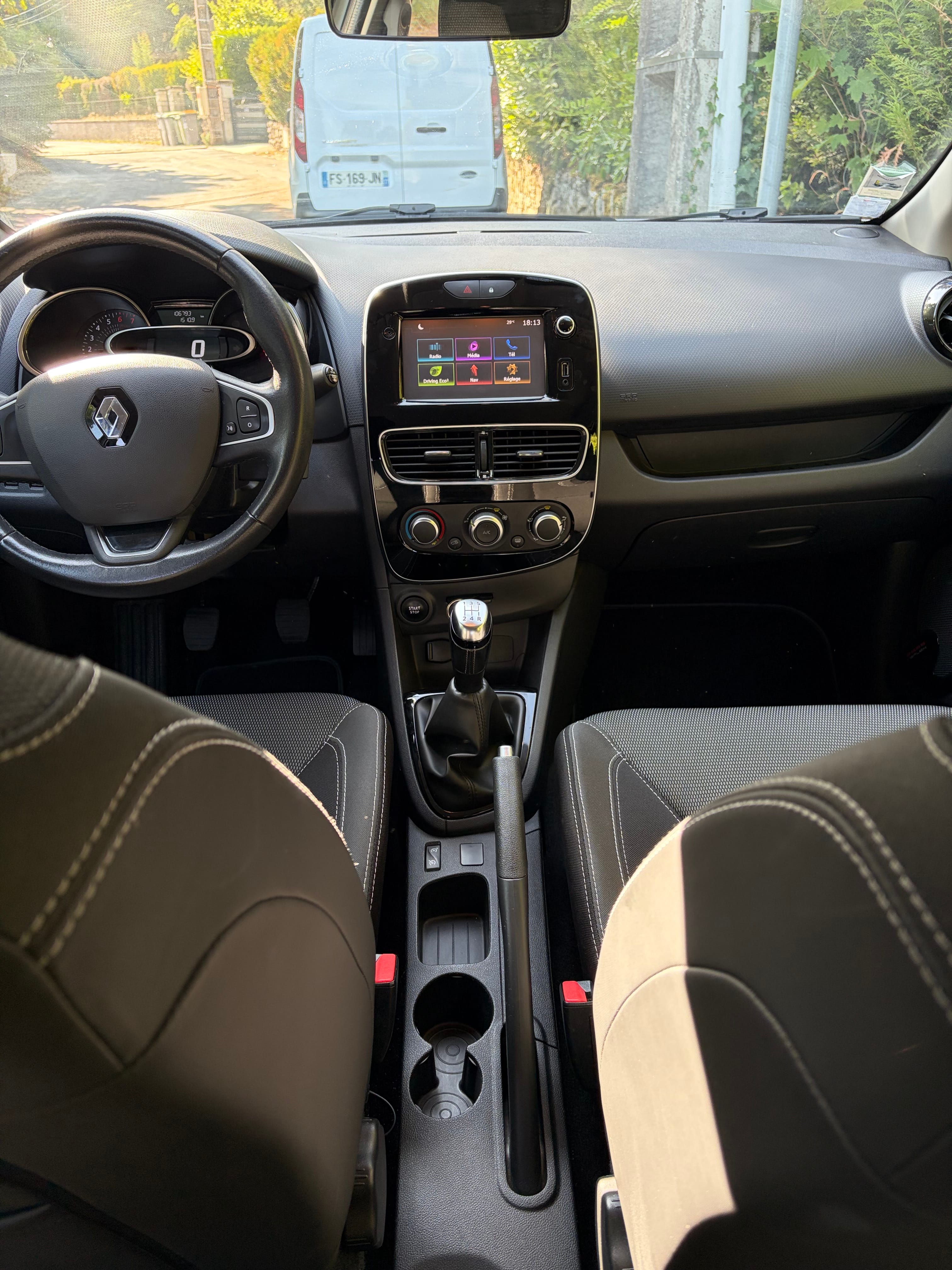 Renault Clio avec Régulateur de vitesse