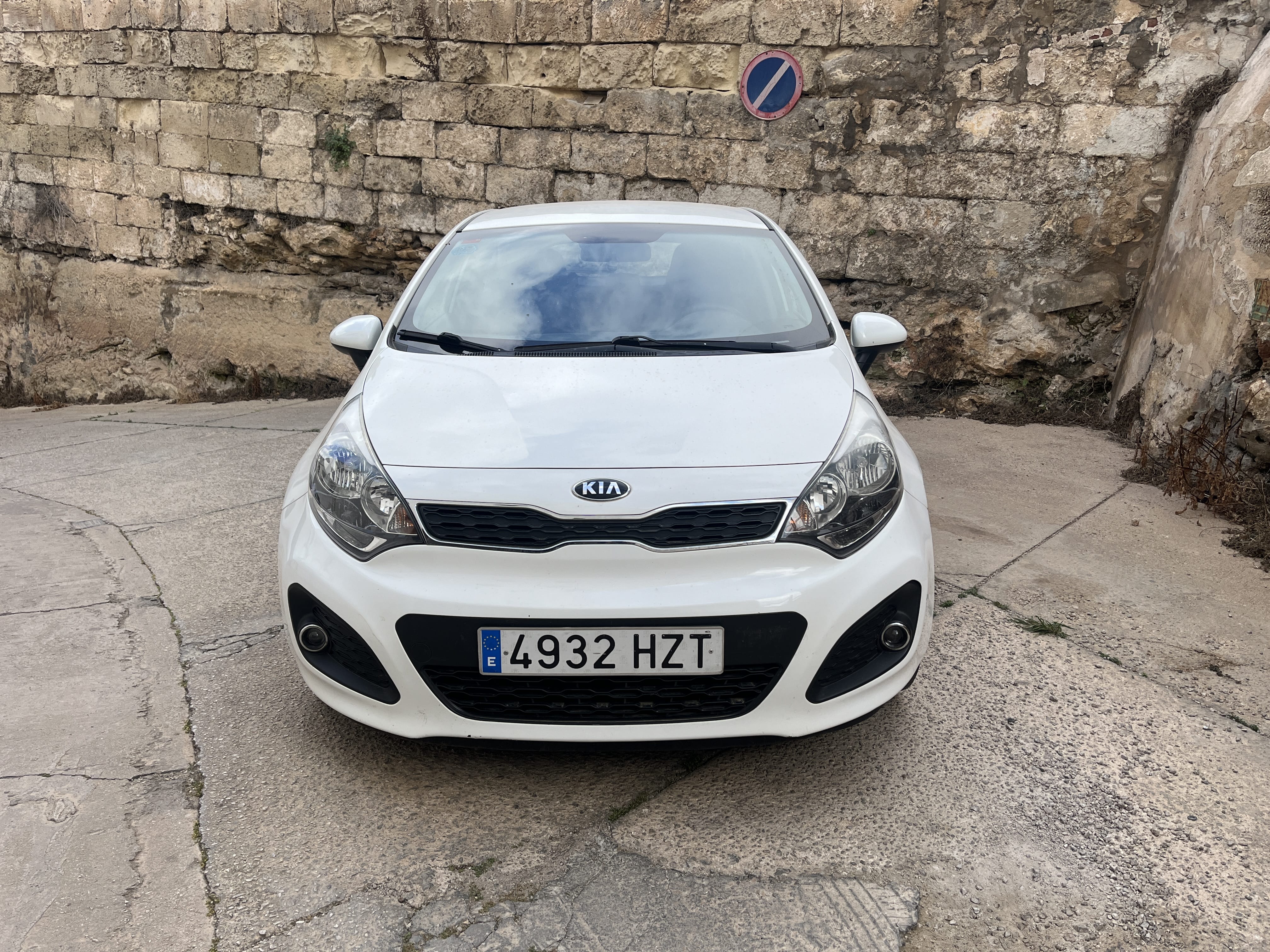 Kia Rio con Audio Bluetooth