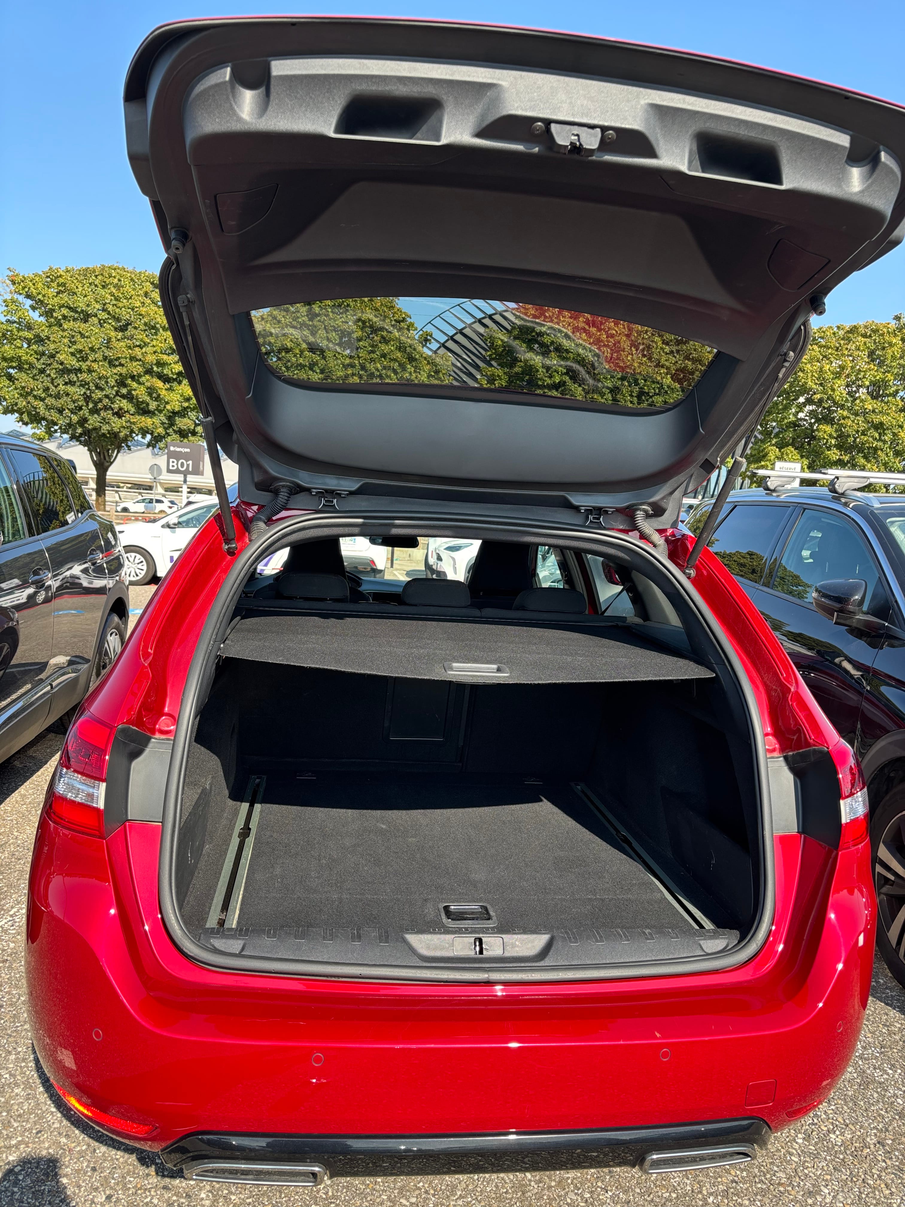 Peugeot 308 SW 1,2 130 cv  eat6 automatique avec Régulateur de vitesse