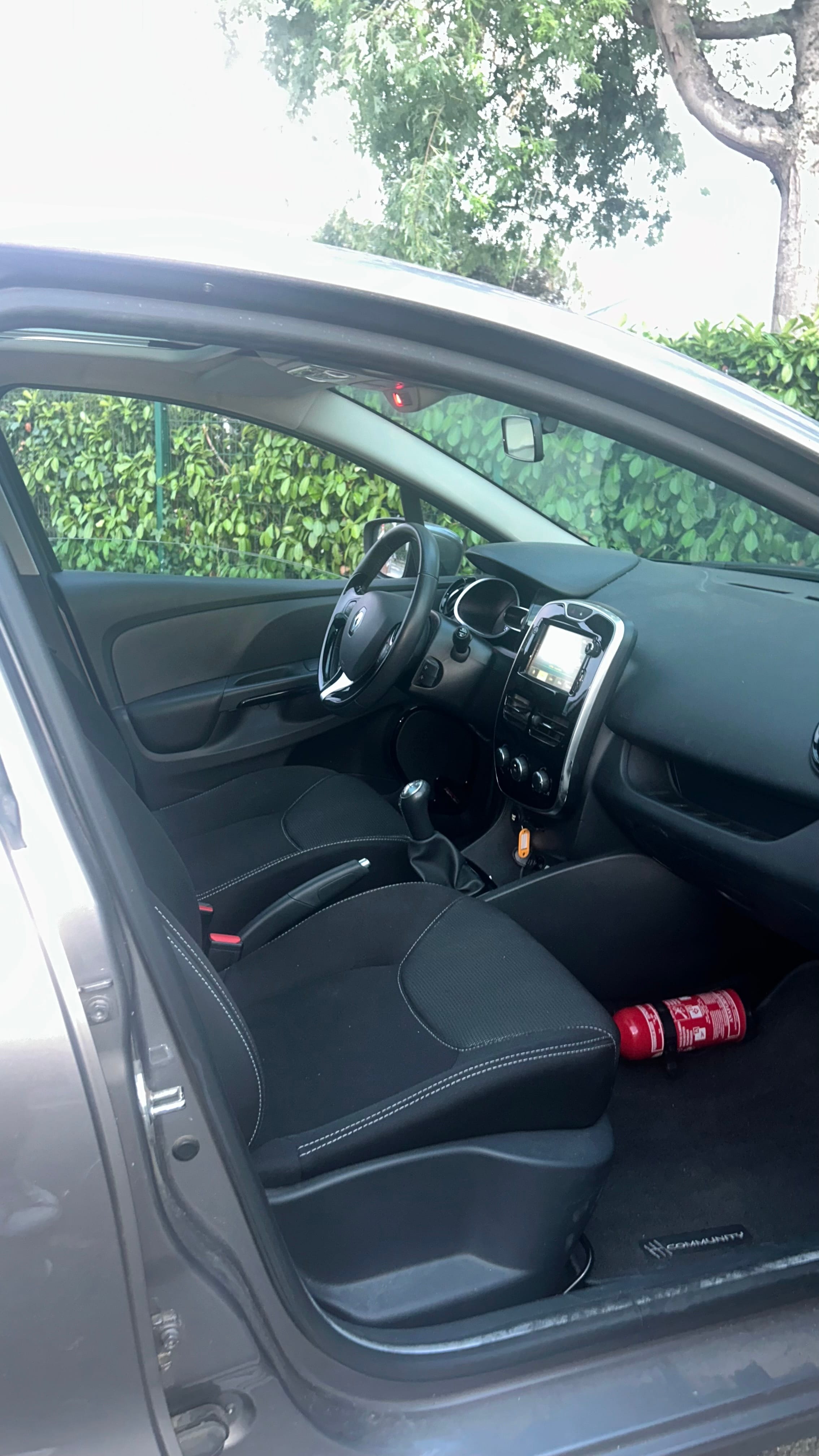 Renault Clio with Baby seat