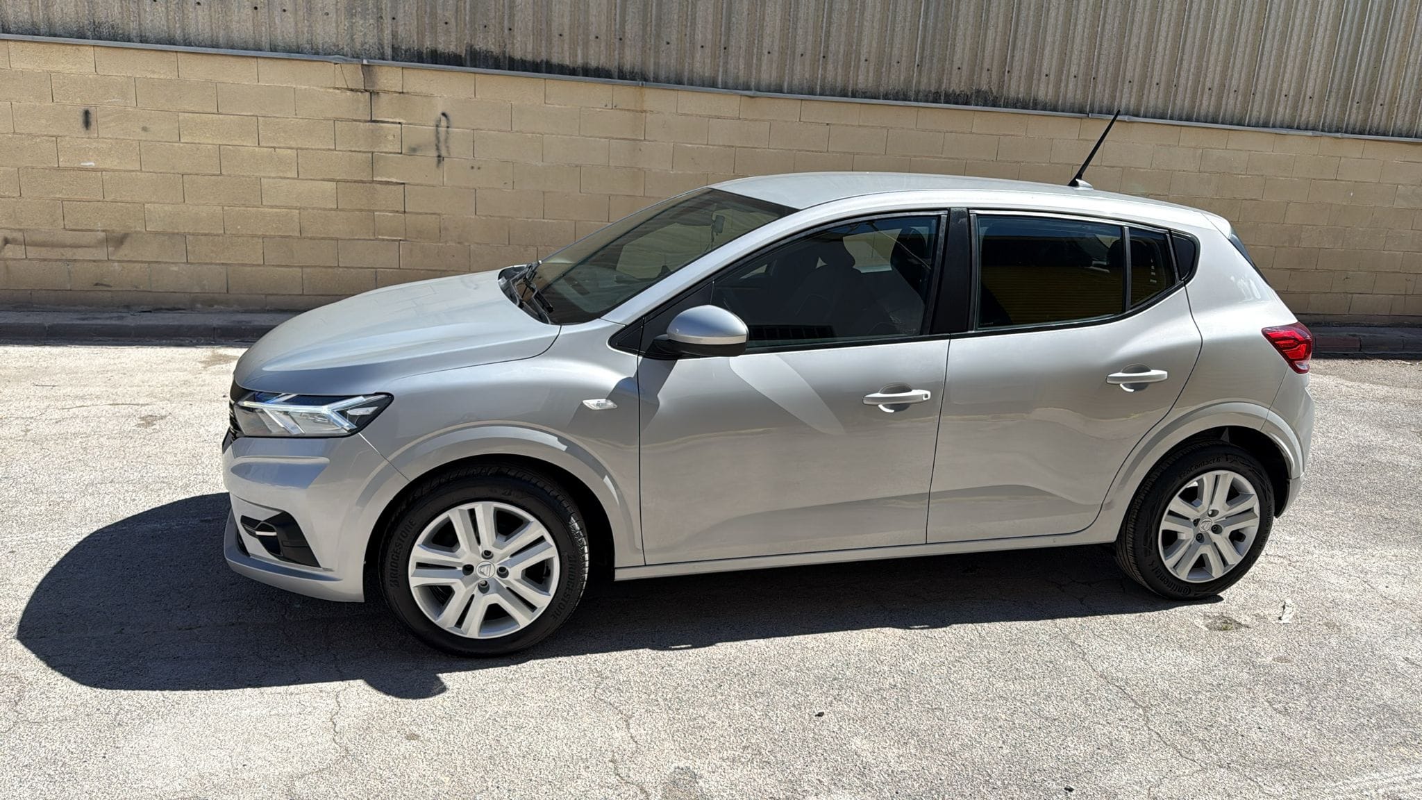 Dacia Sandero med Aircondition