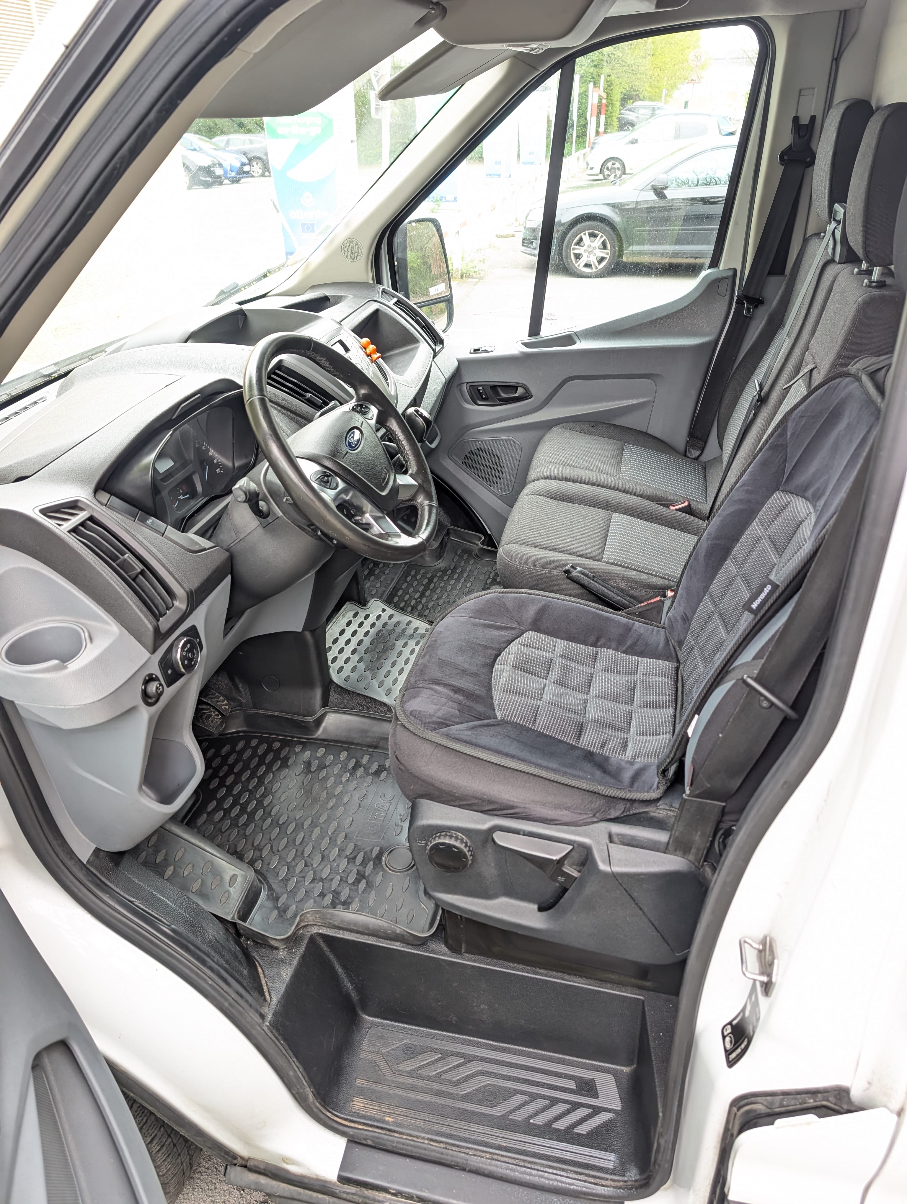 Ford Transit Fourgon avec Audio Bluetooth