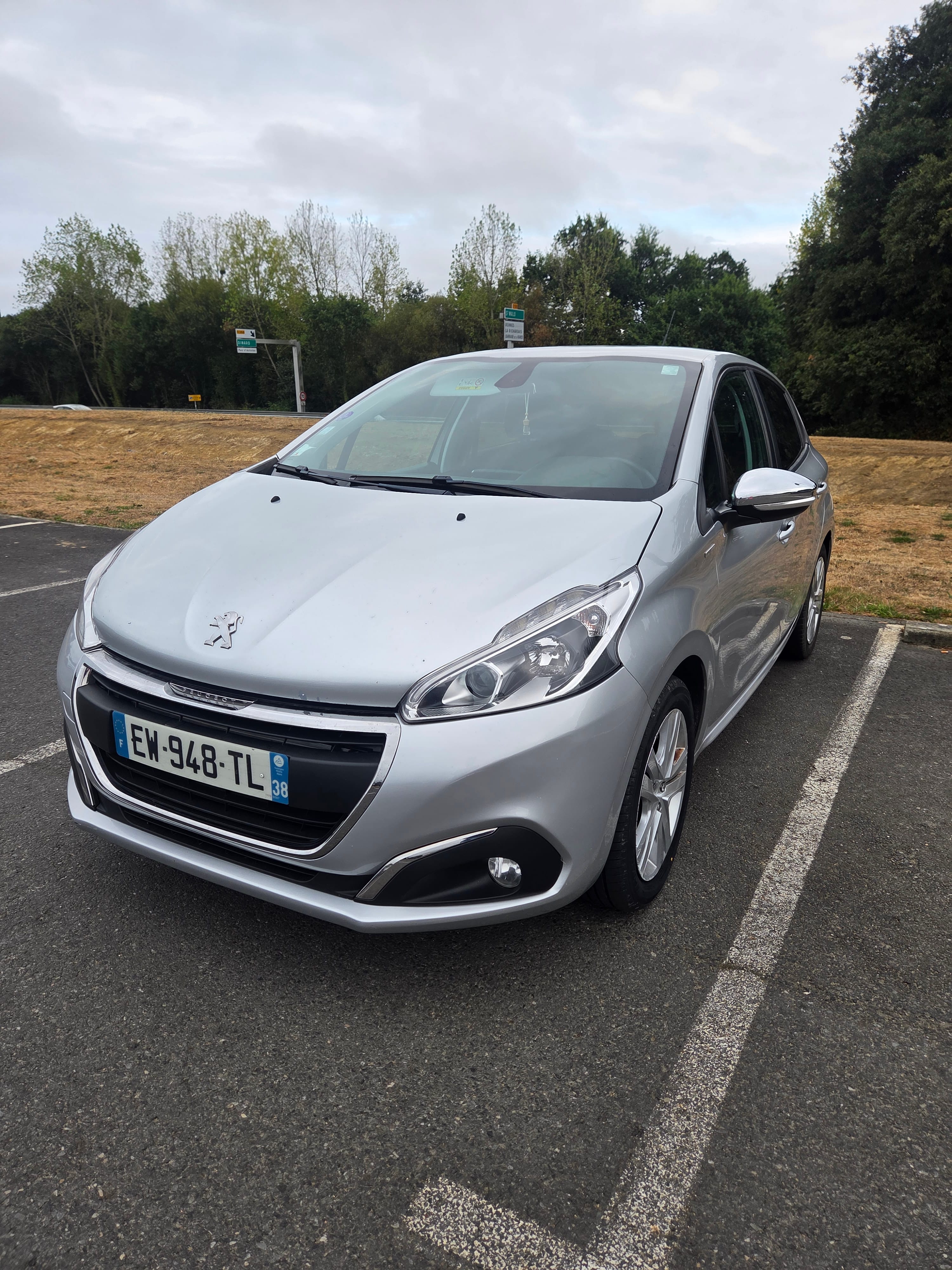 Peugeot 208, 2018, Essence 95