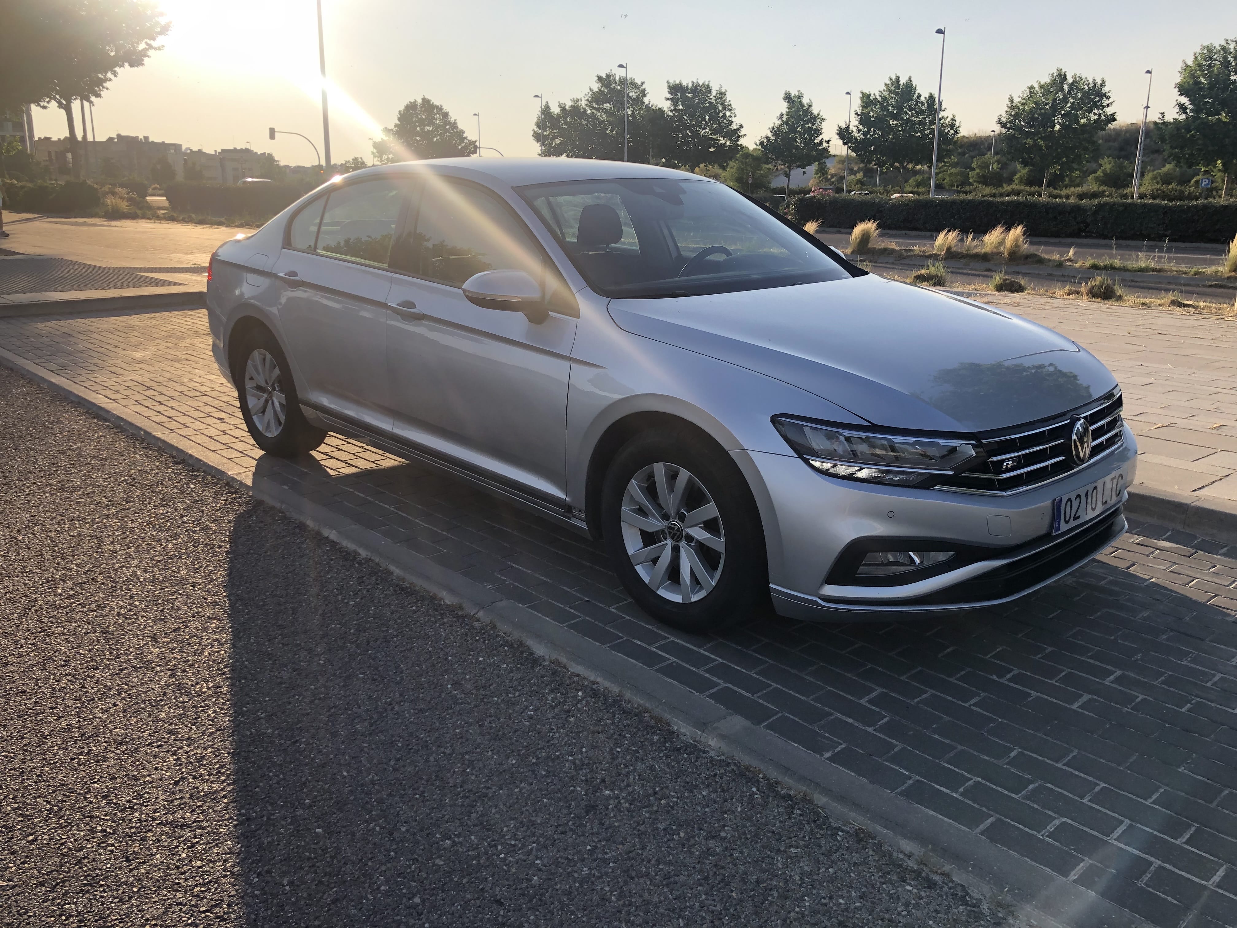 Volkswagen Passat 2.0L TDI SEL Premium con Aire acondicionado