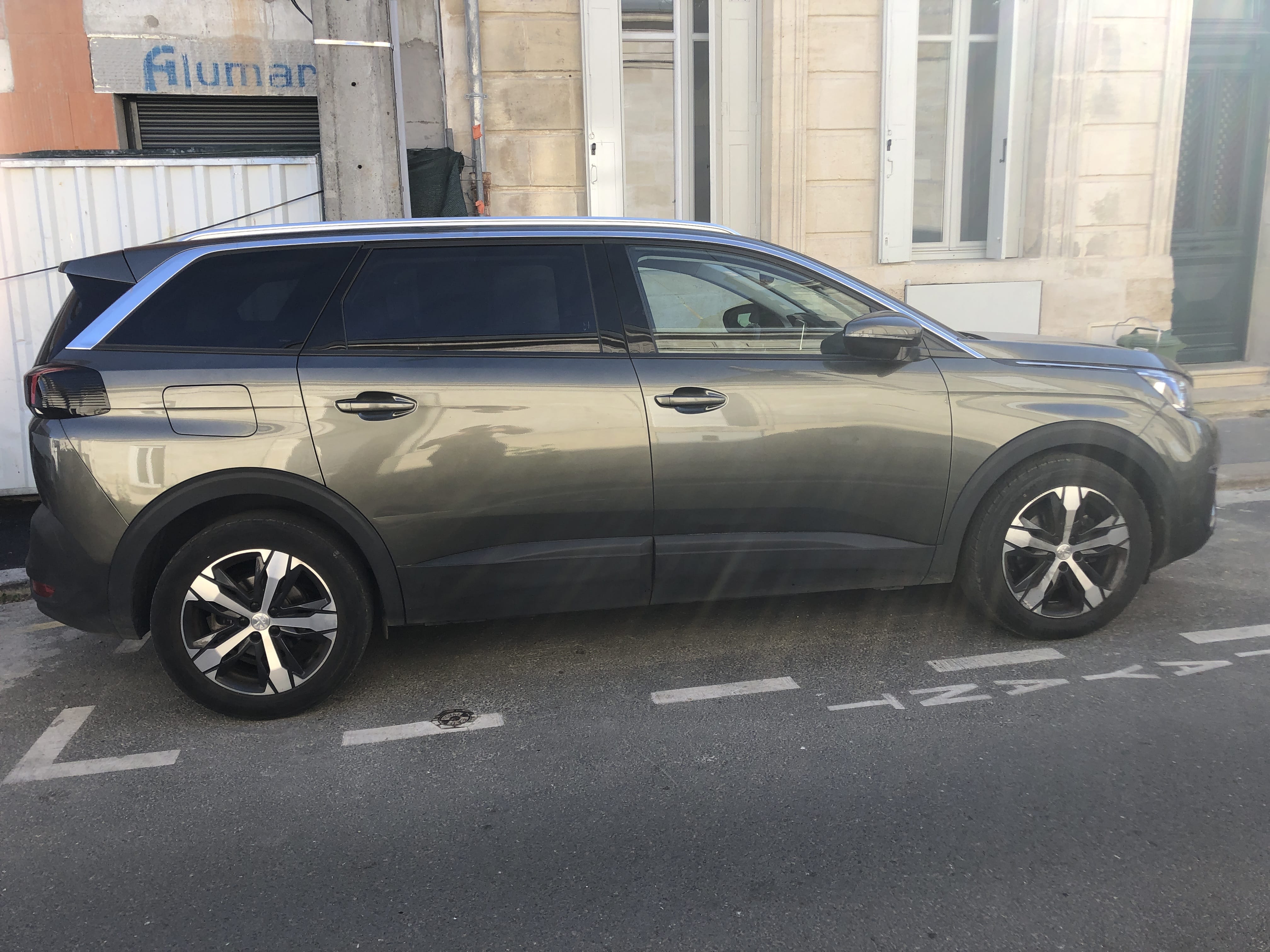 Peugeot 5008 avec Climatisation