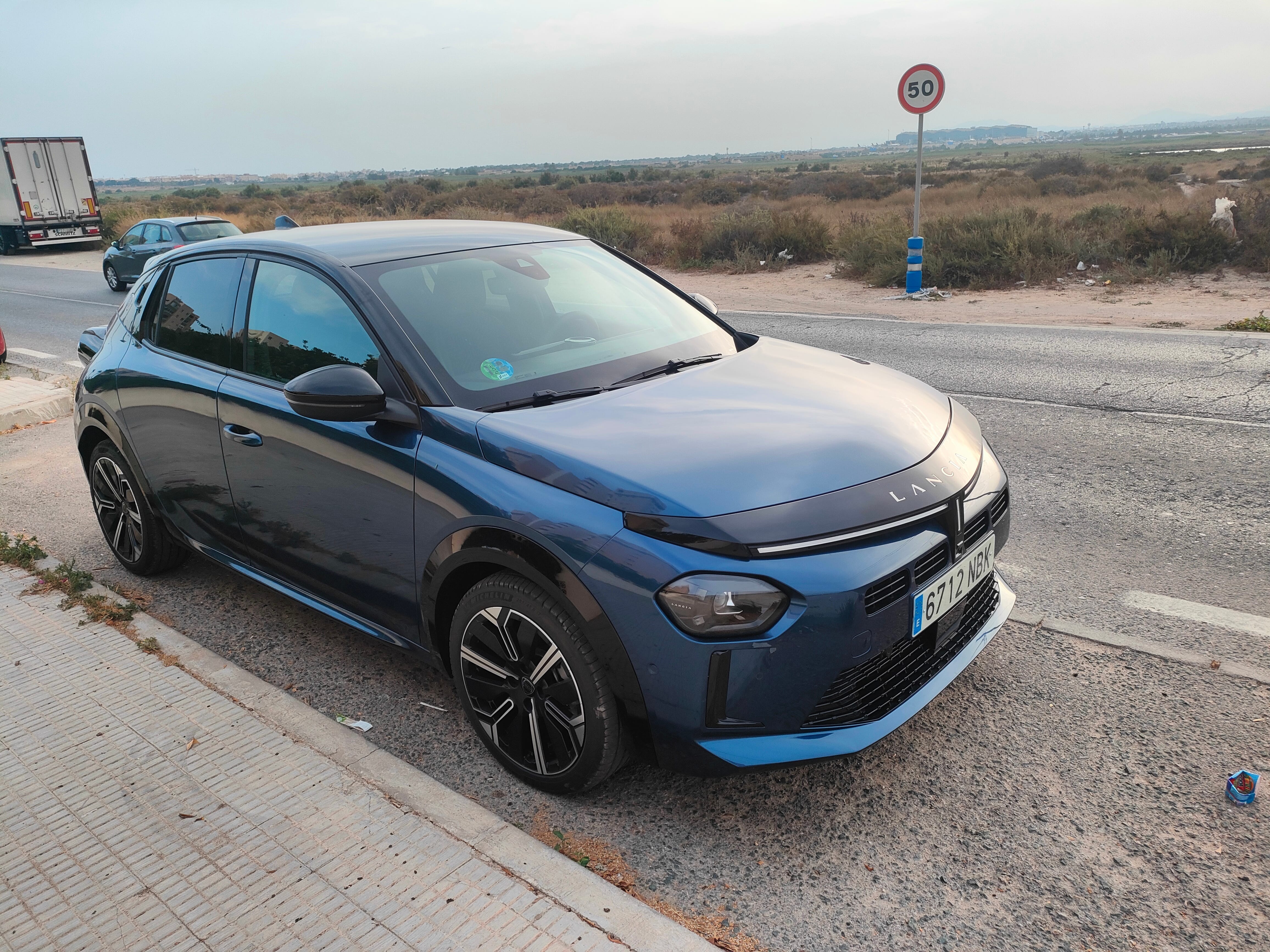 Lancia Ypsilon, 2025, Gasolina 95 / Eléctrico (híbrido), Automático