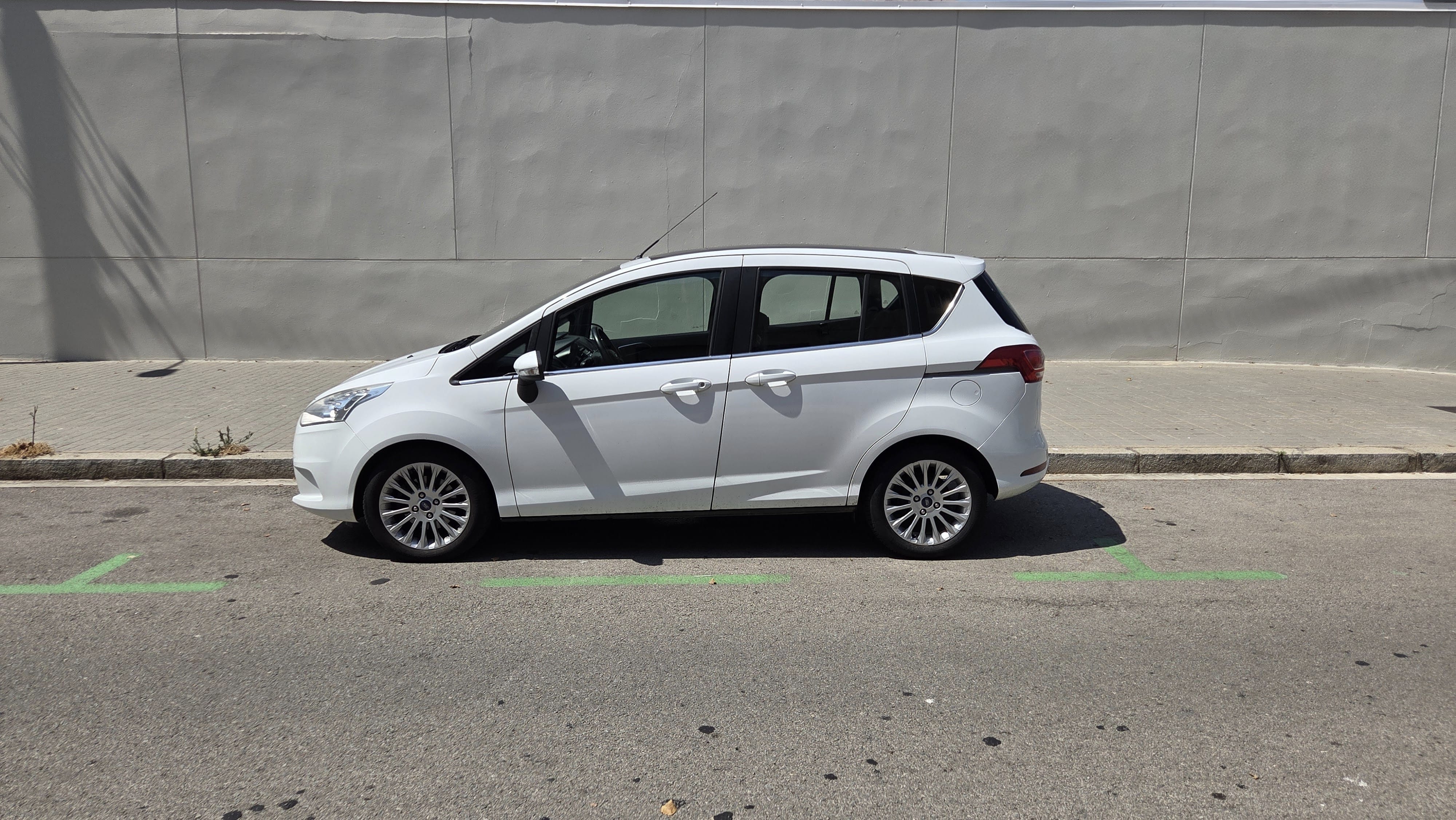 Ford B-Max con Aire acondicionado