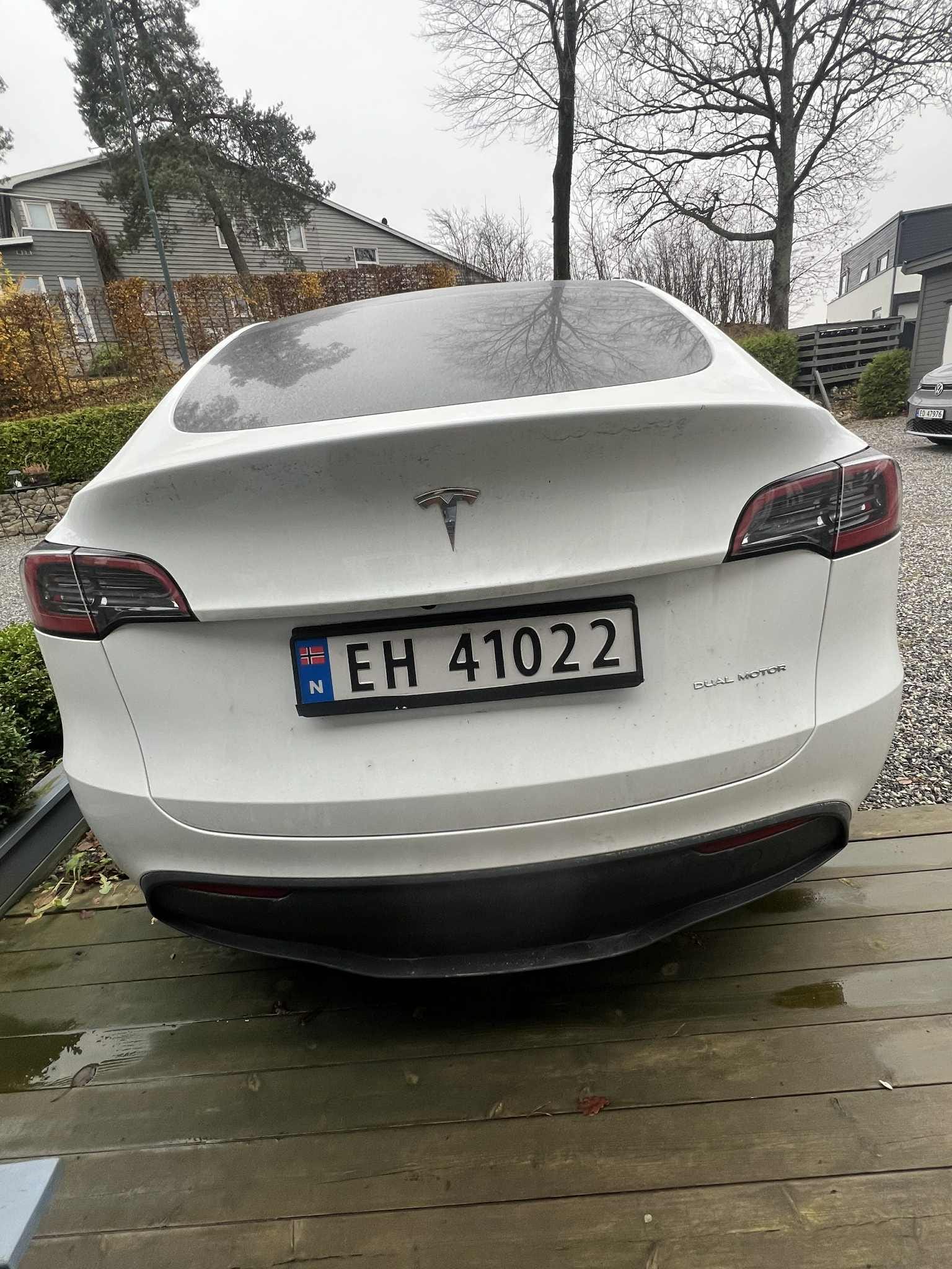 Tesla Model Y Long Range med GPS