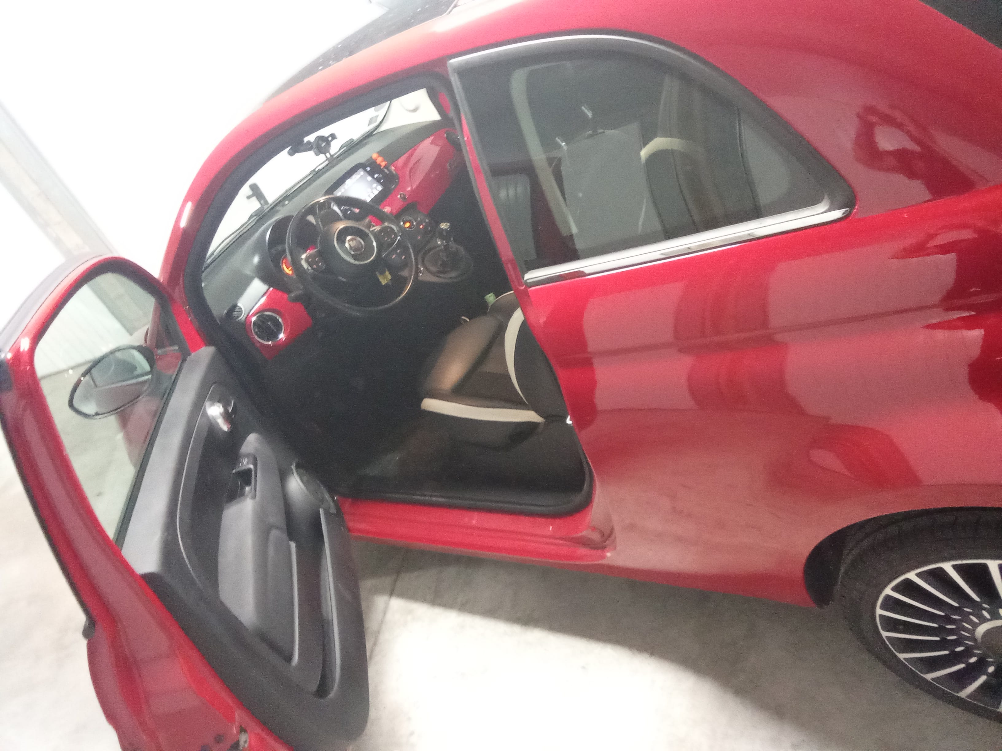 Fiat 500 avec GPS