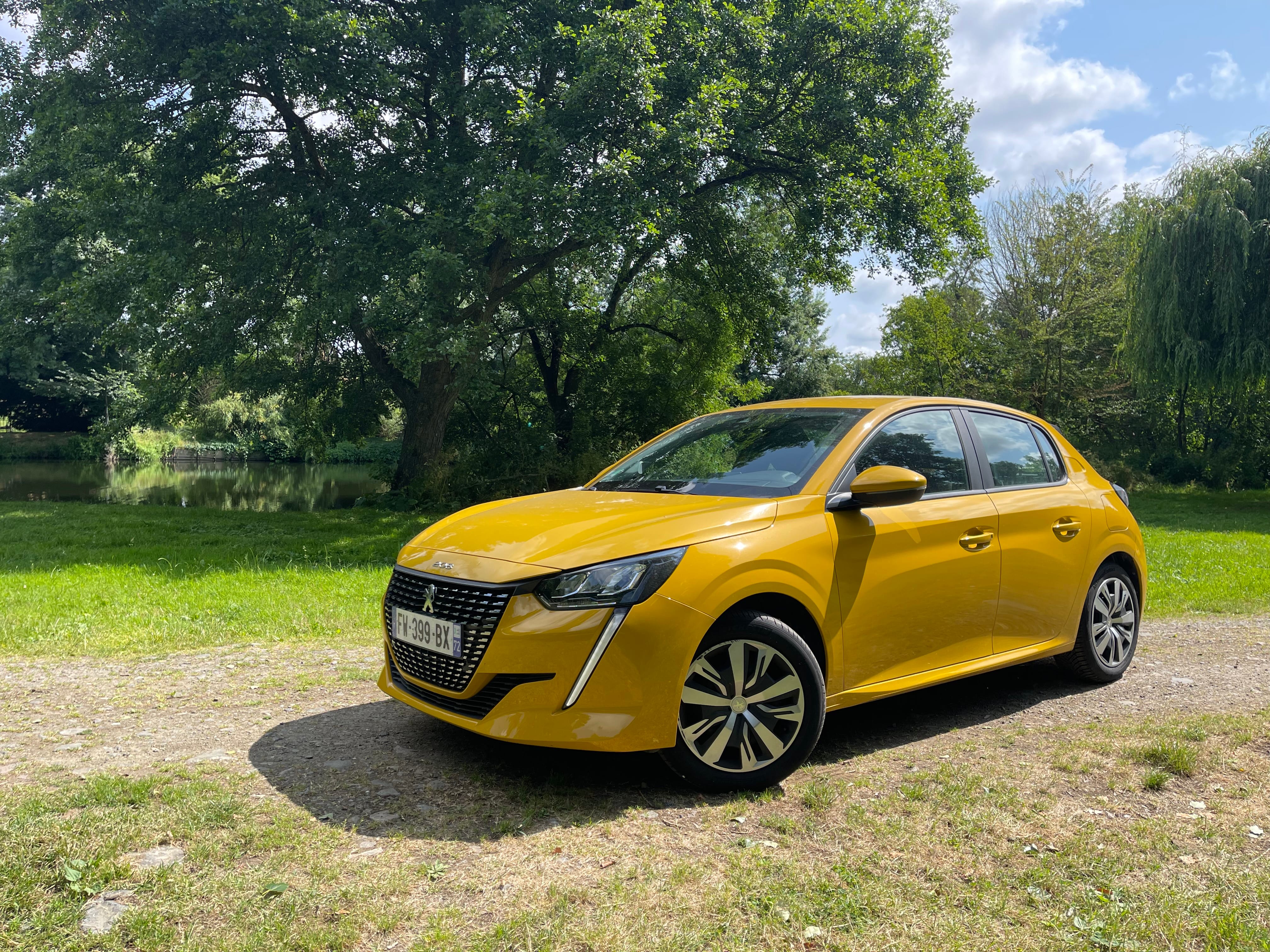 Peugeot 208 Essence, 2020, Essence 98
