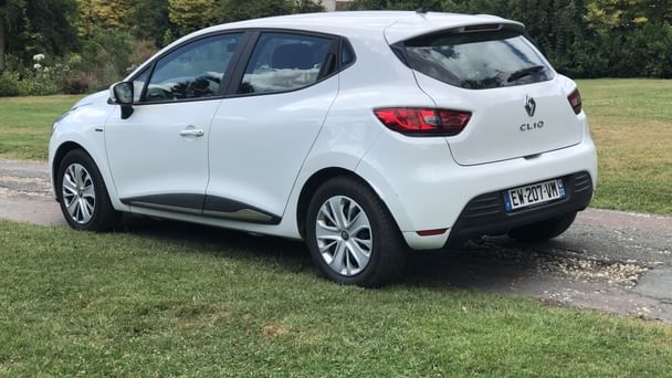 Renault Clio Louez facilement à Bordeaux, à quelques minutes de la gare, centre-ville et tramway ! avec Climatisation