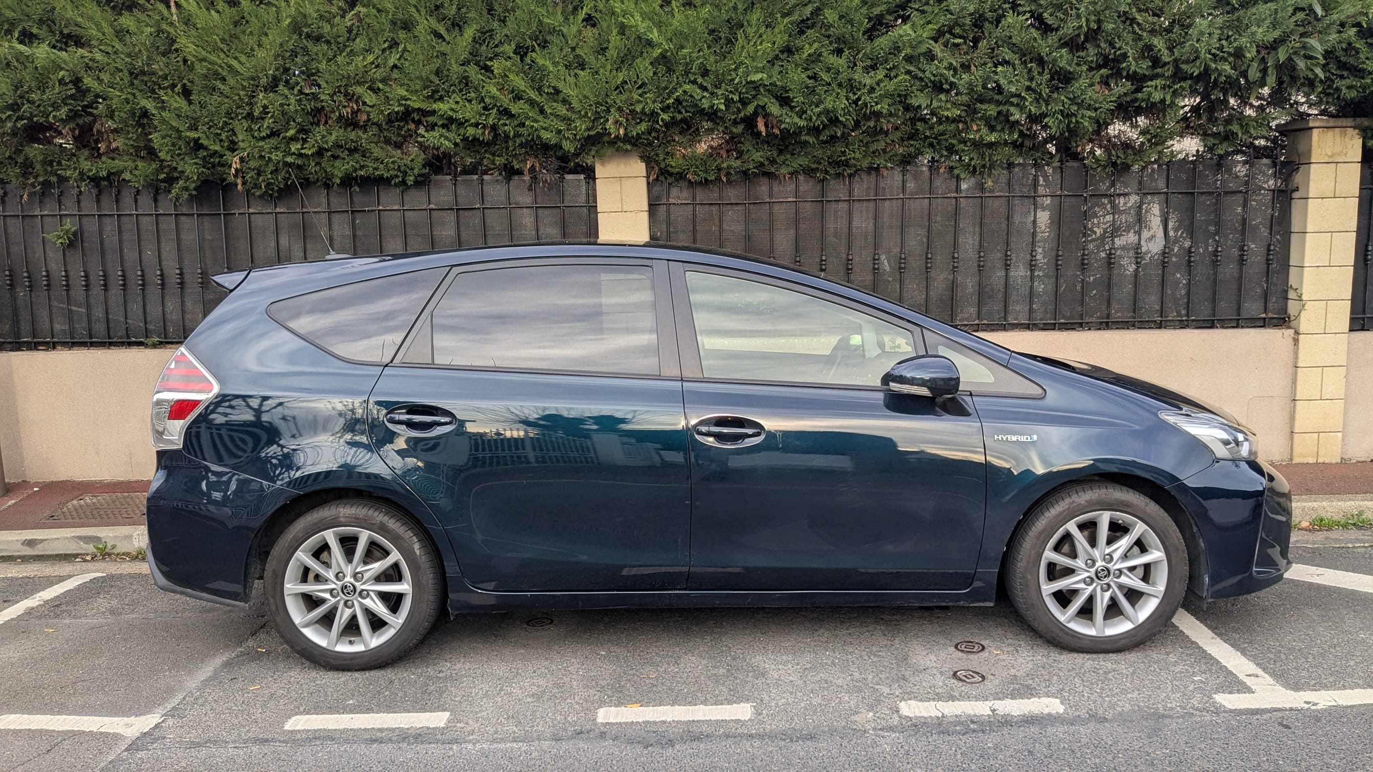 Toyota Prius + avec Climatisation