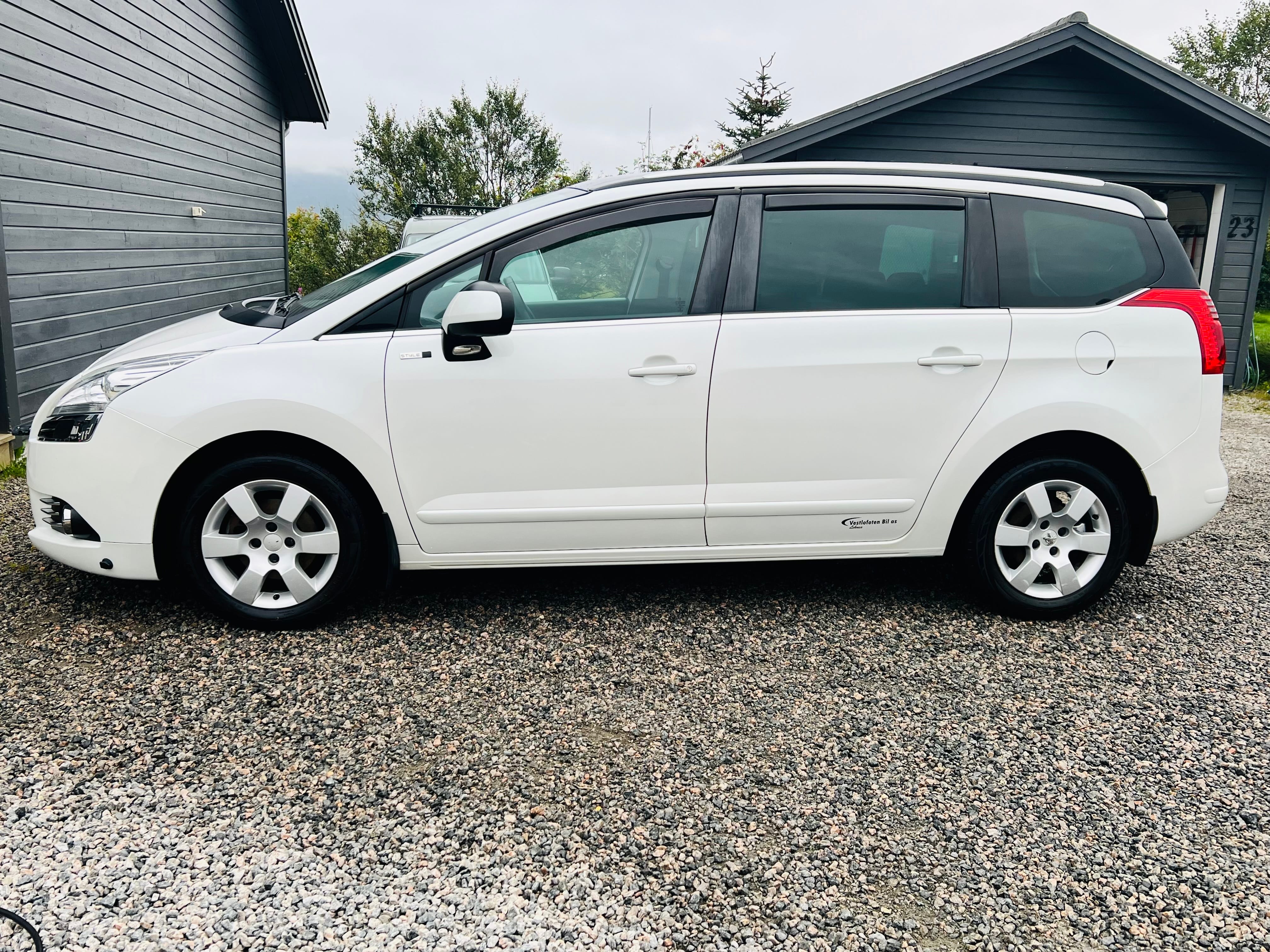 Peugeot 5008 med Aircondition